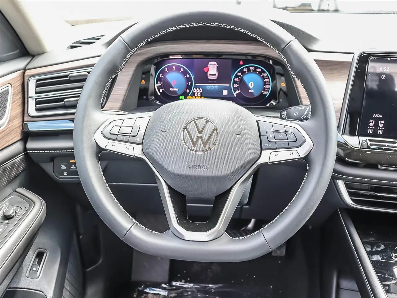 Volkswagen Atlas снимка Volkswagen Atlas