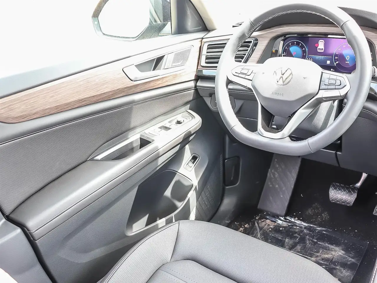 Volkswagen Atlas снимка Volkswagen Atlas