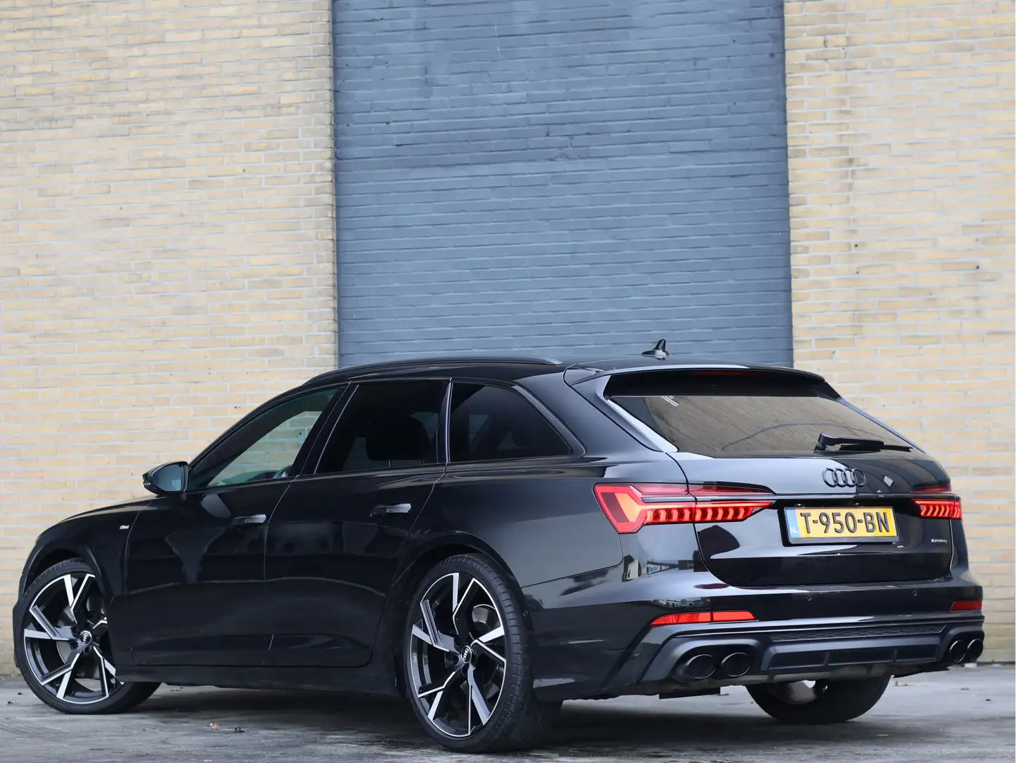Audi A6 Avant 55 TFSI V6 quattro S-Line | Matrix LED | HUD Noir - 2