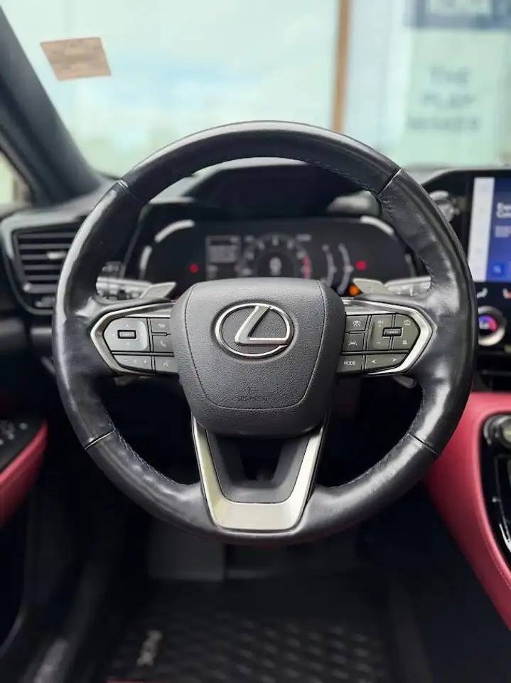 Lexus NX снимка Lexus NX