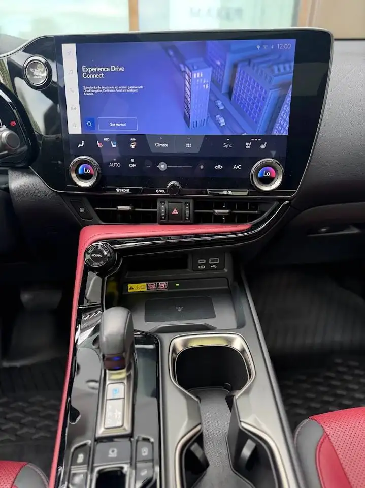 Lexus NX снимка Lexus NX