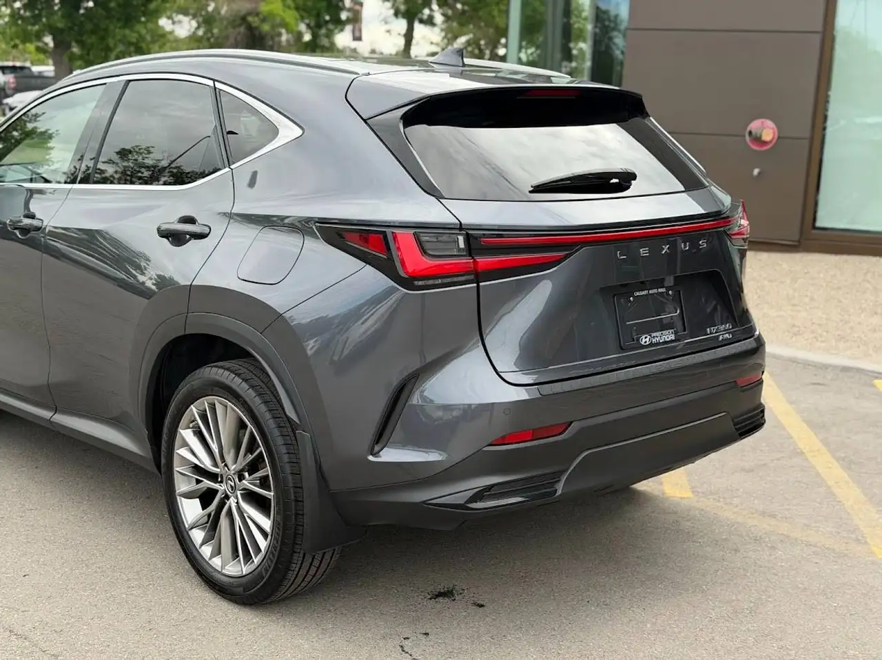 Lexus NX снимка Lexus NX