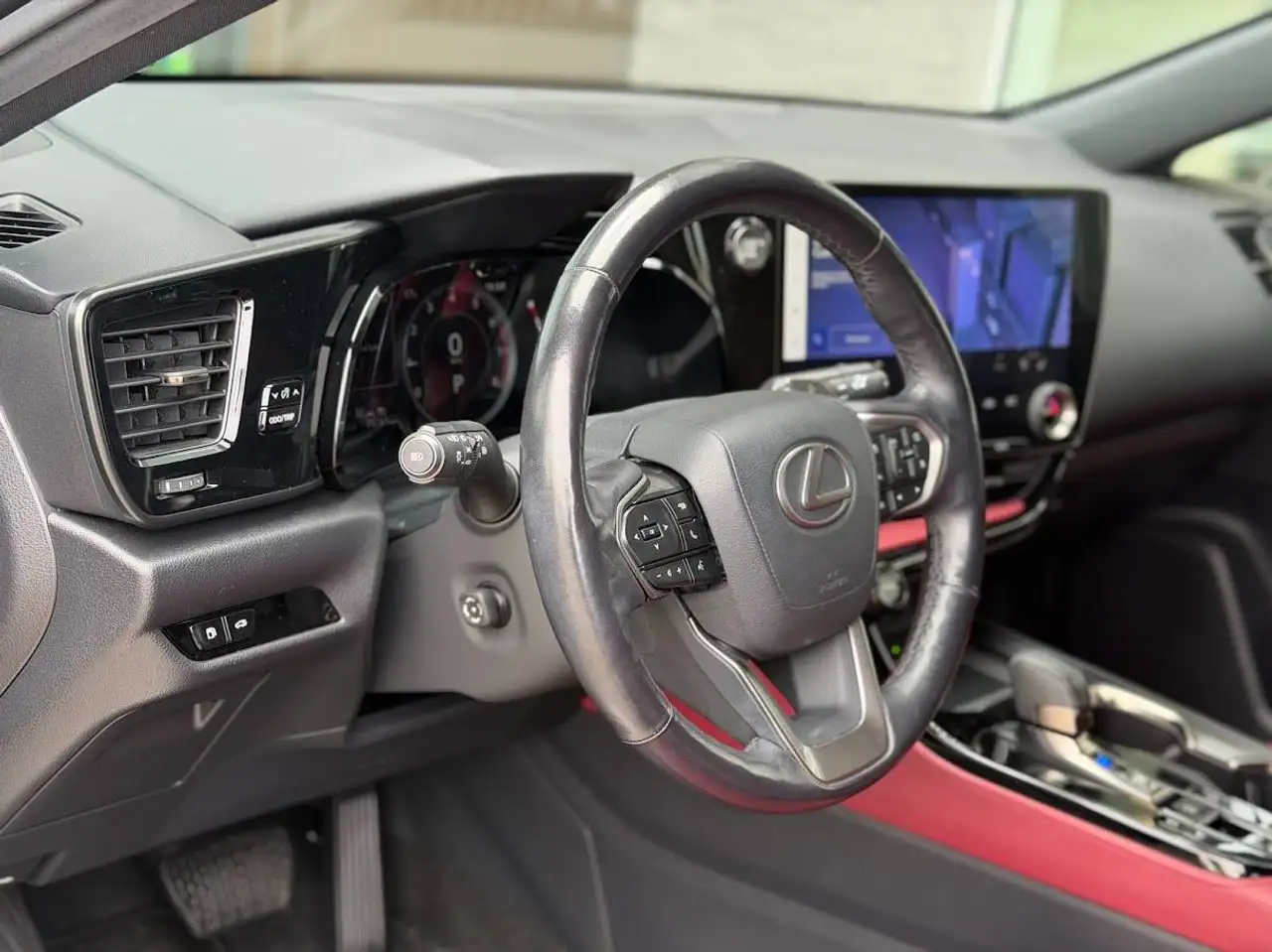 Lexus NX снимка Lexus NX