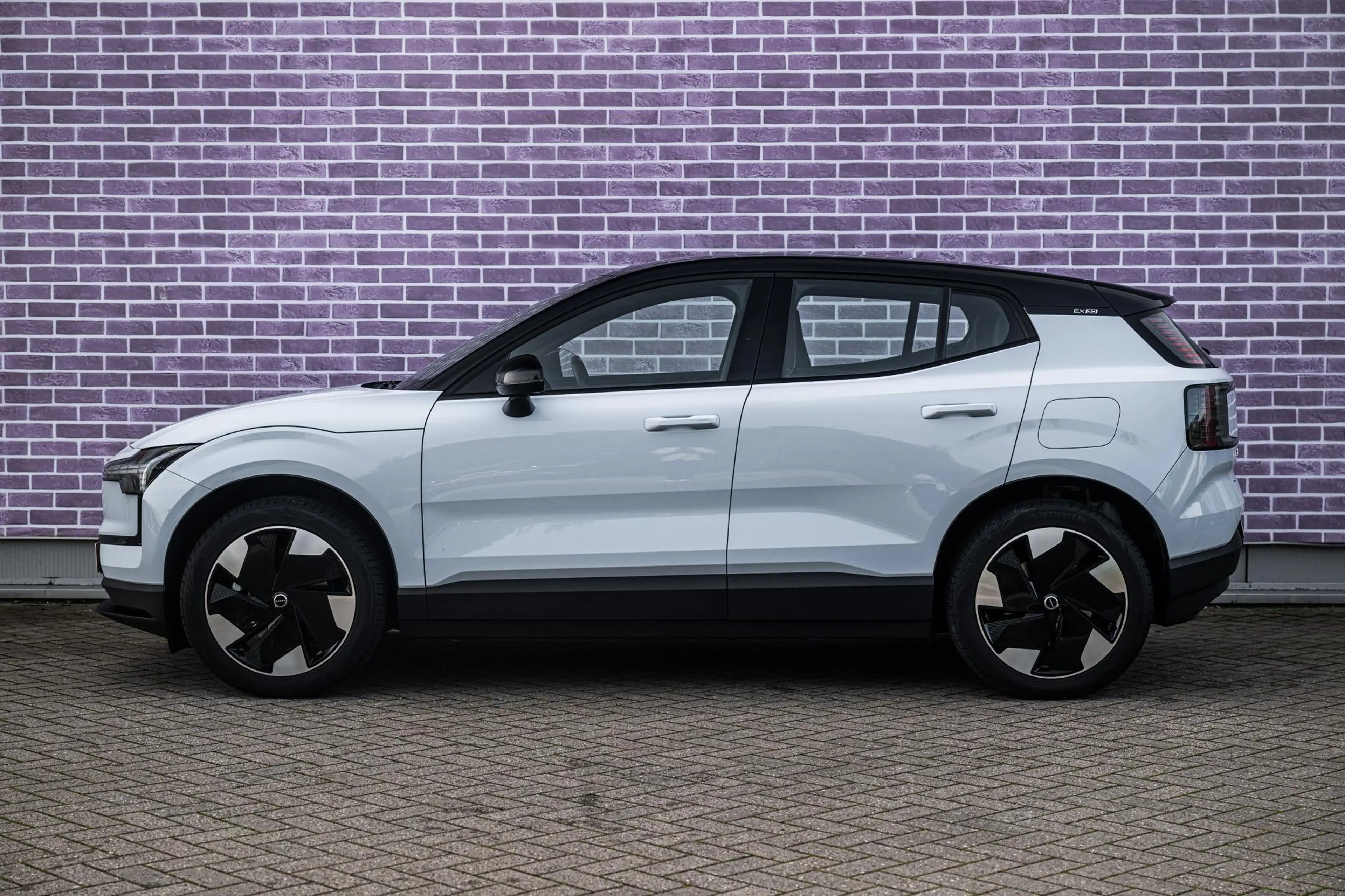 Volvo EX30 Single Motor Extended Range Plus 69 kWh | Stoel en — photo 4