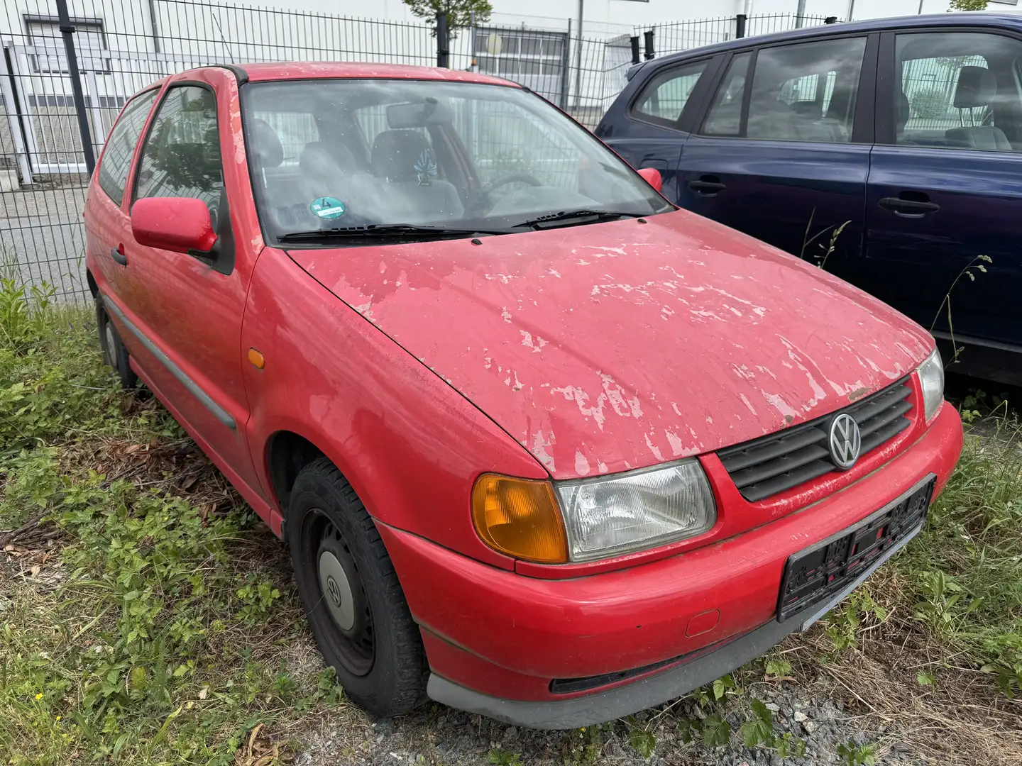 Volkswagen Polo 60 1.4 *KEIN TÜV + FAHRBERIT* Red - 1