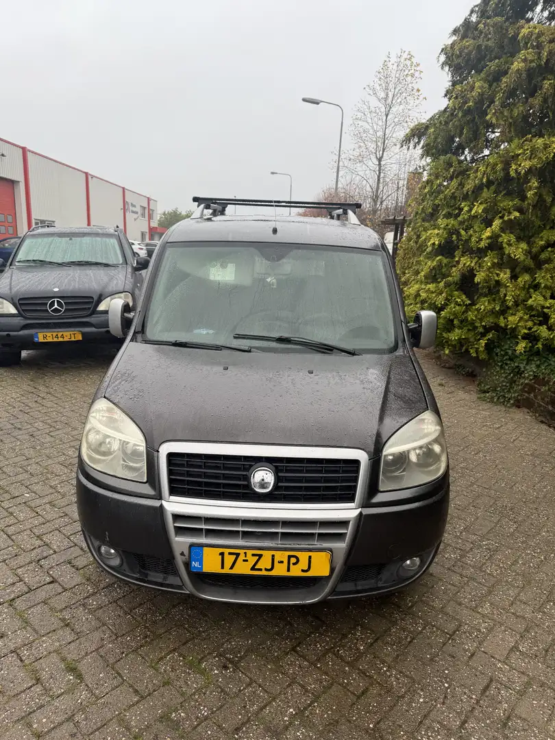 Fiat E-Doblo fiat Doblo Grijs - 1