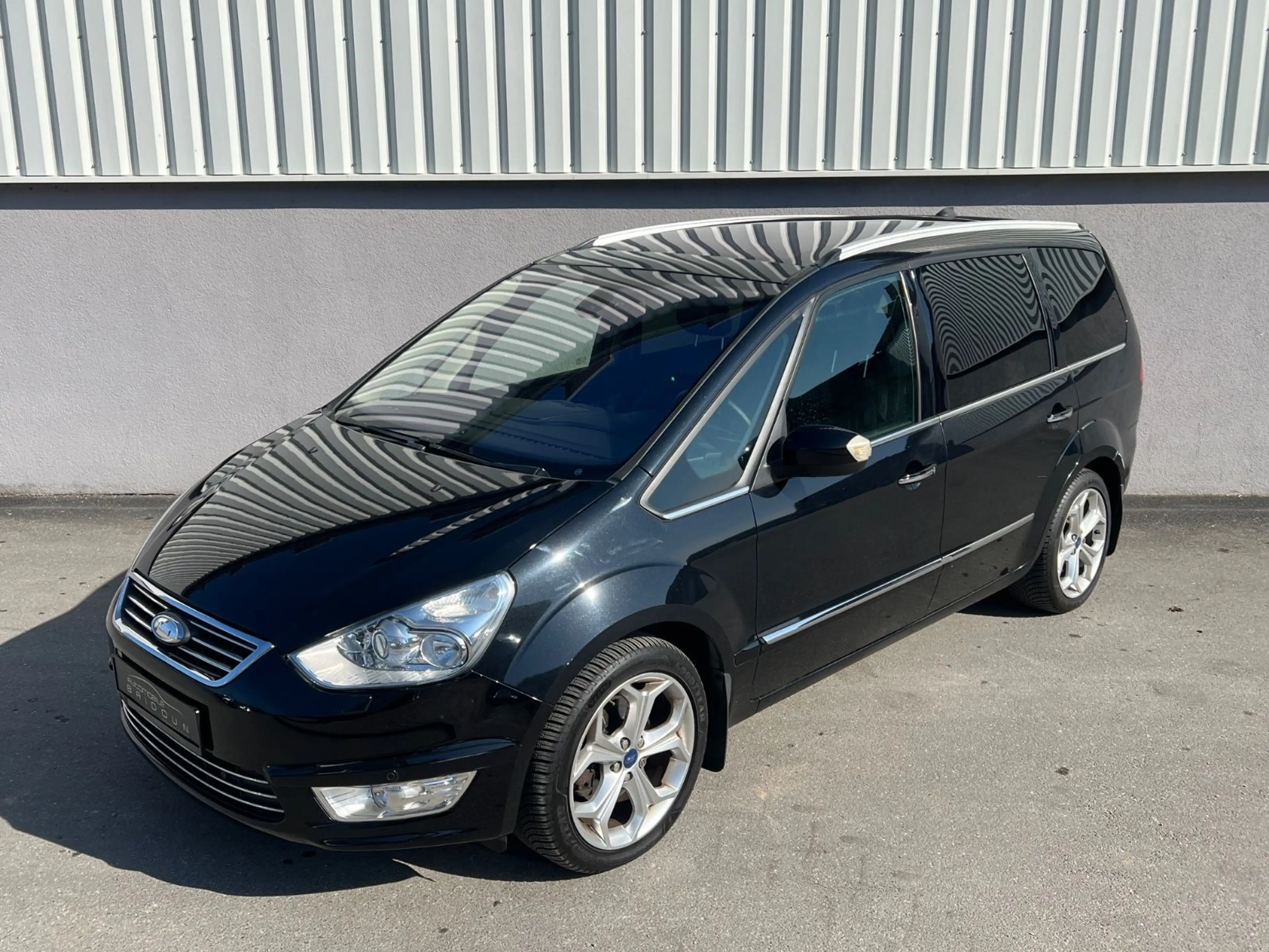 Ford Galaxy Titanium*PDC*NAVI*LEDER*7SITZER* — photo 5