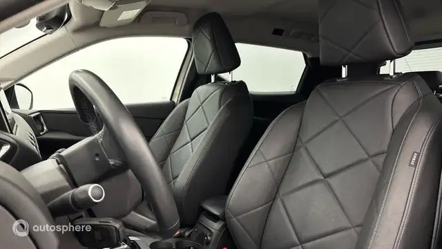 DS Automobiles DS 3 Crossback view 12