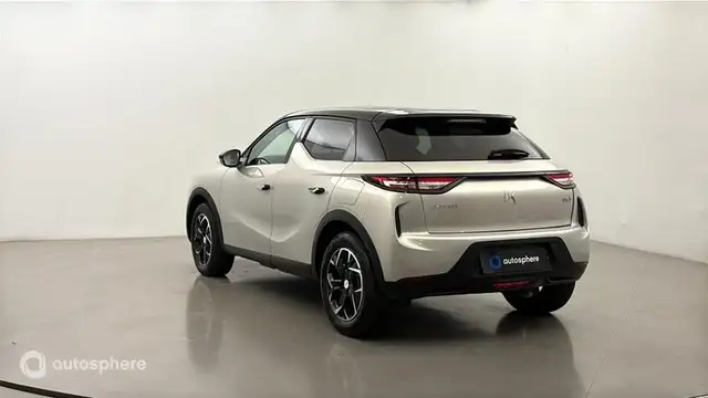 DS Automobiles DS 3 Crossback view 8