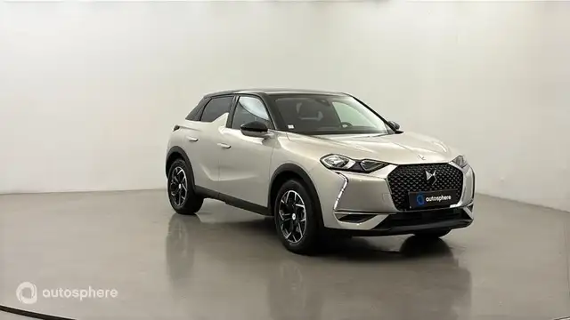 DS Automobiles DS 3 Crossback view 3