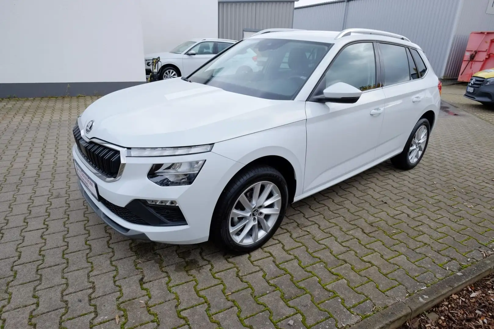 Skoda Kamiq 1.0 TSI DSG Selection Kame/SH/PDC/ALU Blanc - 1