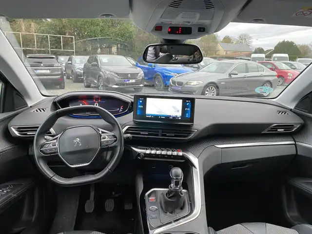 Peugeot 3008 view 7