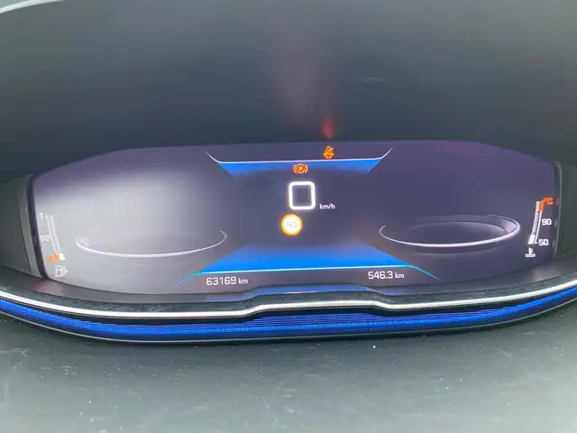 Peugeot 3008 view 9