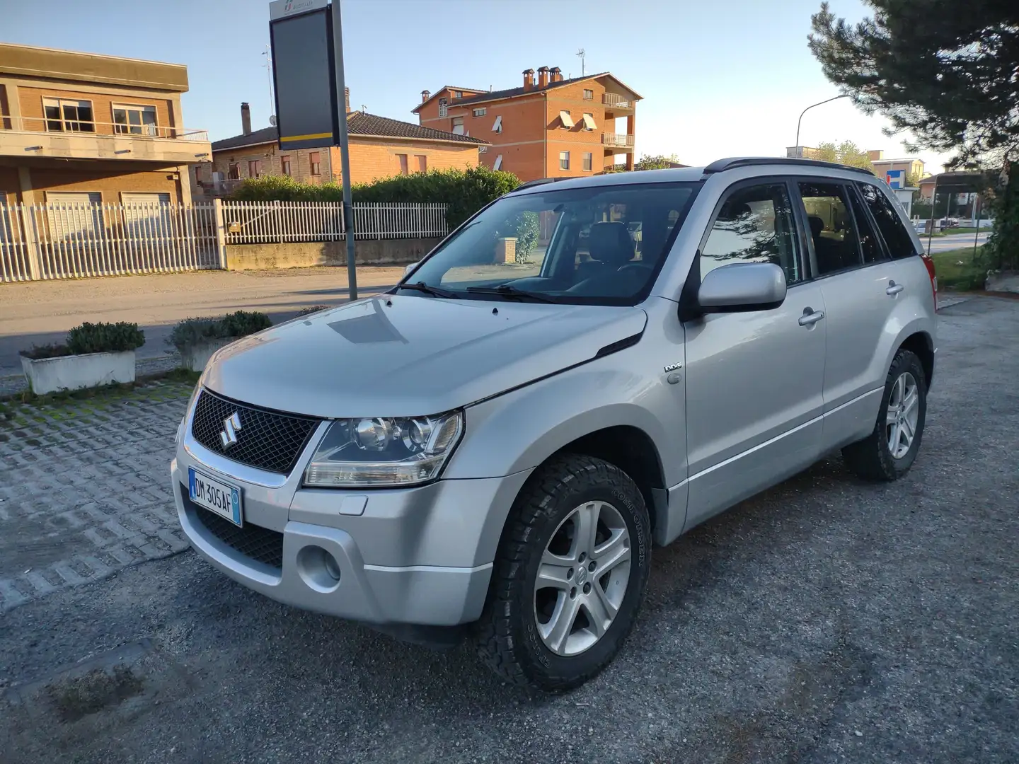 Suzuki Grand Vitara Grand Vitara II 2006 5p 1.9 ddis Executive 2008 Argento - 1