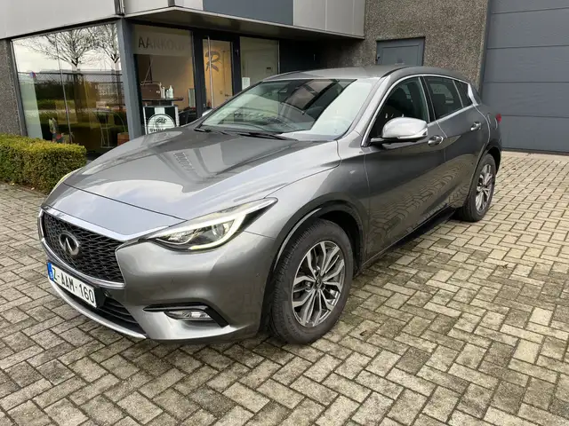 Infiniti Q30 Q30 1.6 NAVIGATIE AIRCO CAMERA EURO 6 LEZ ONBEPERt