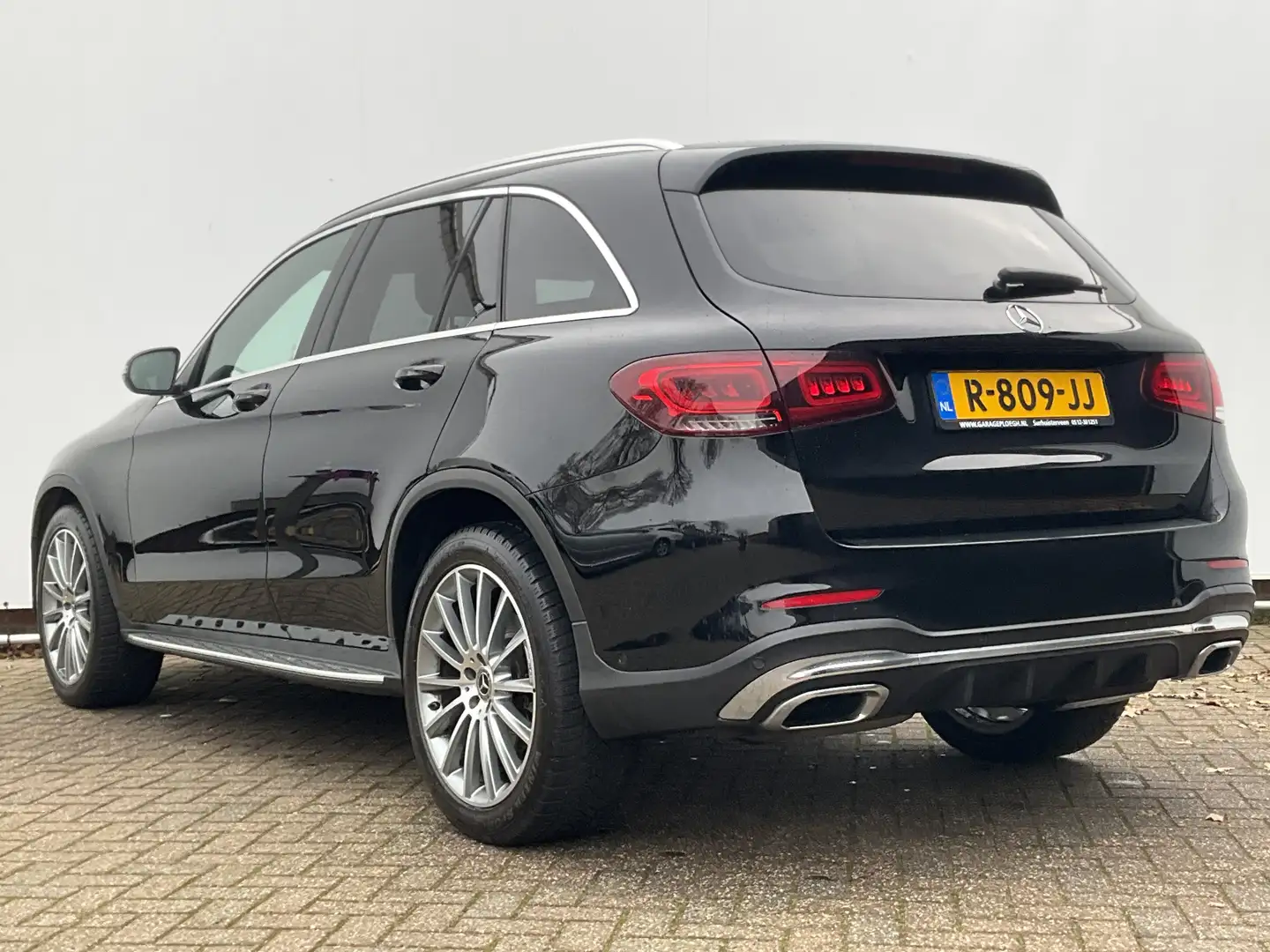 Mercedes-Benz GLC 300 300d 4MATIC AMG Premium Burmester Camera Stoelverw Zwart - 2