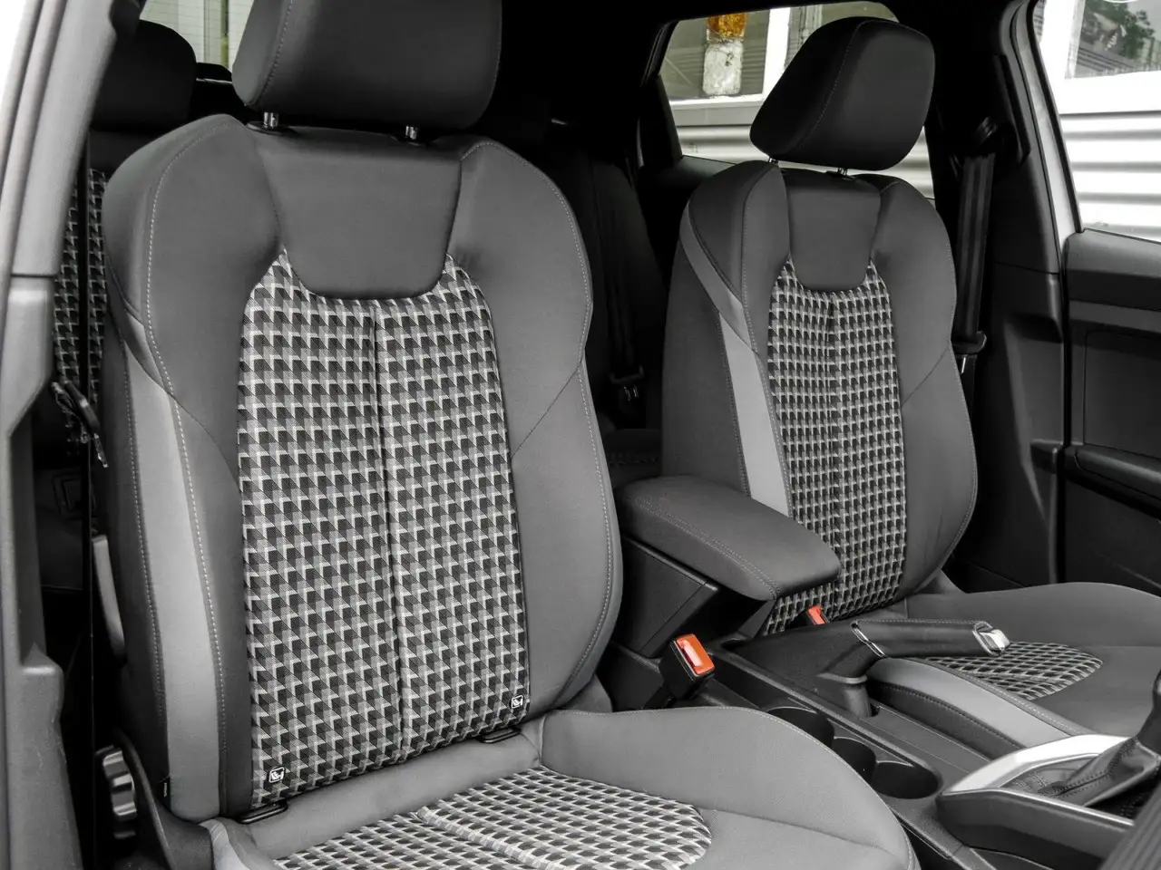 Audi A1 40 2.0 TFSI S line, миниатюра 7