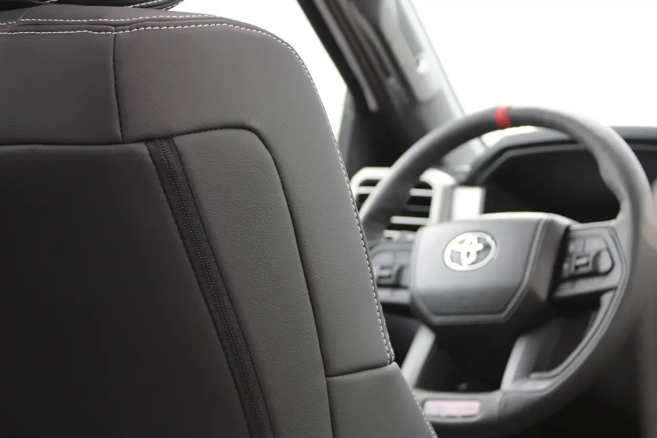 Toyota Tundra снимка Toyota Tundra