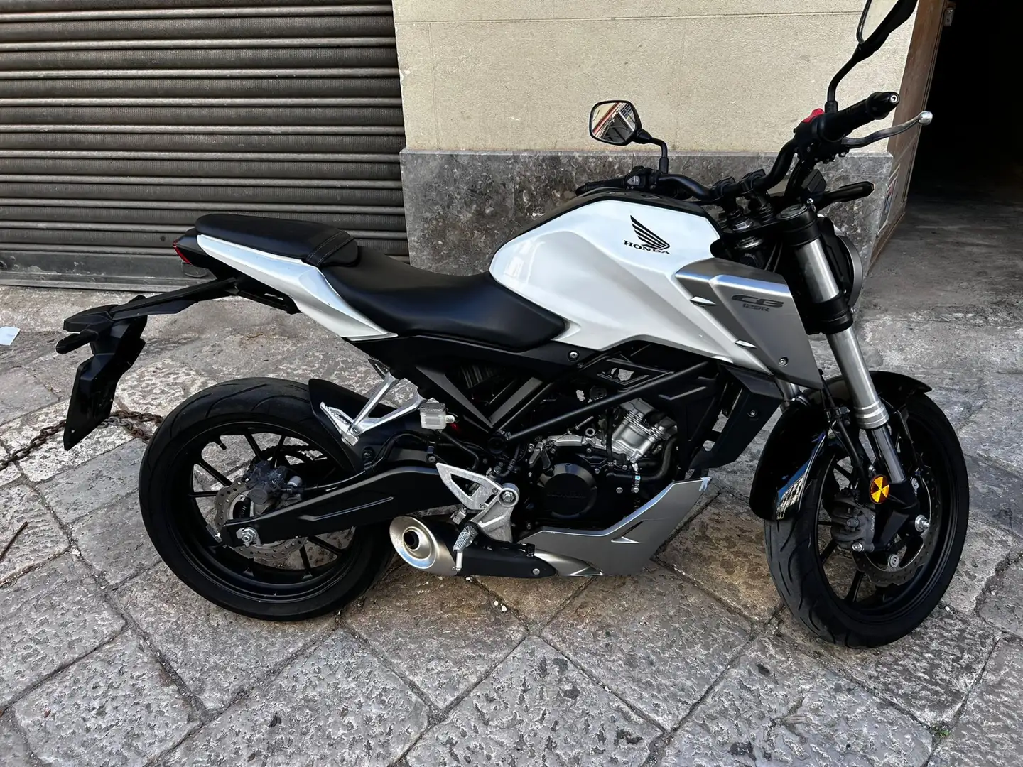 Honda CB 125 R ABS Bianco - 1