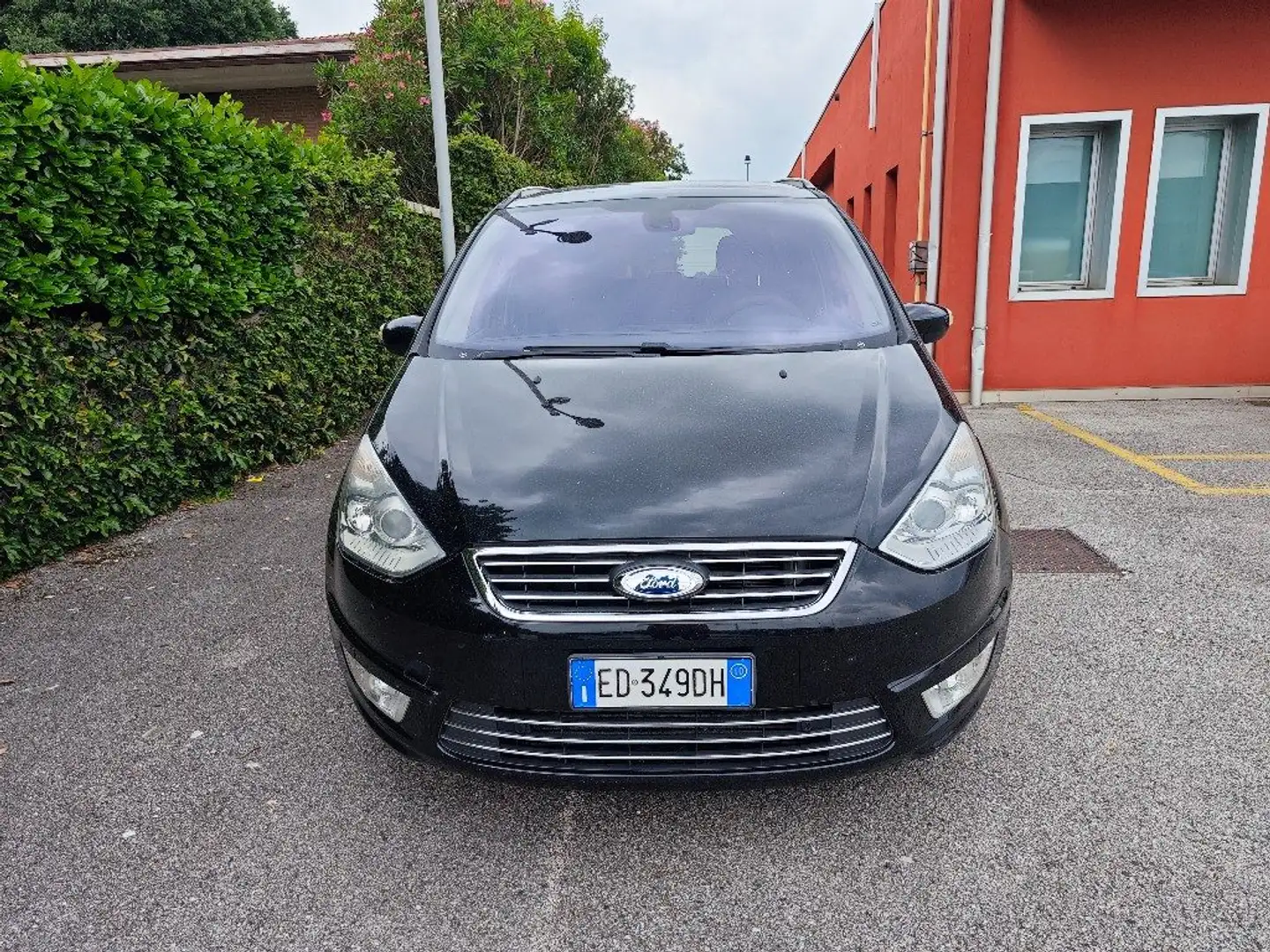 Ford Galaxy 2.0 TDCi 163 CV DPF Titanium 7POSTI Чорний - 2