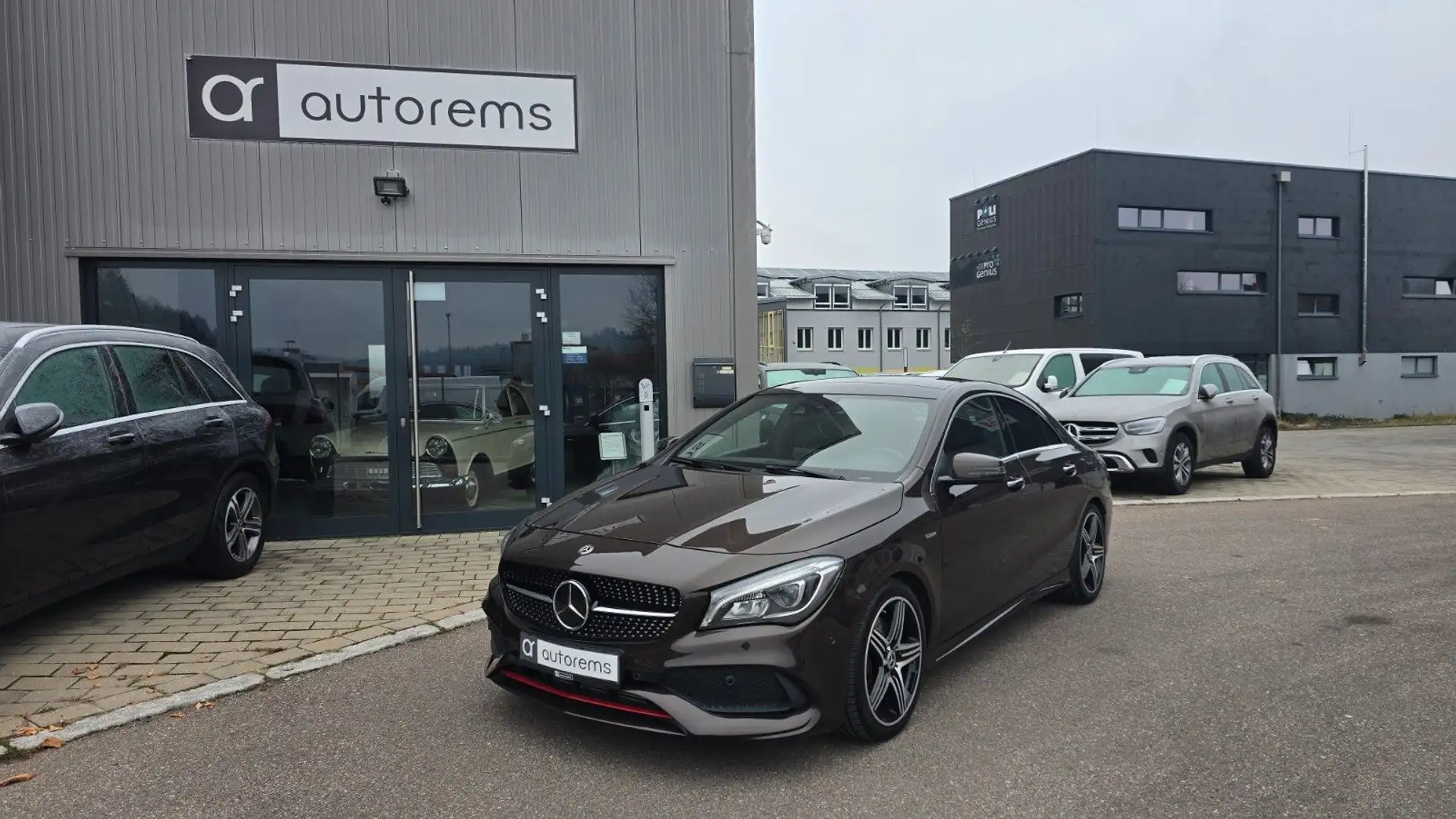 Mercedes-Benz CLA 250 4Matic Sport*AMG*PANO*ACC*AHK* Braun - 1