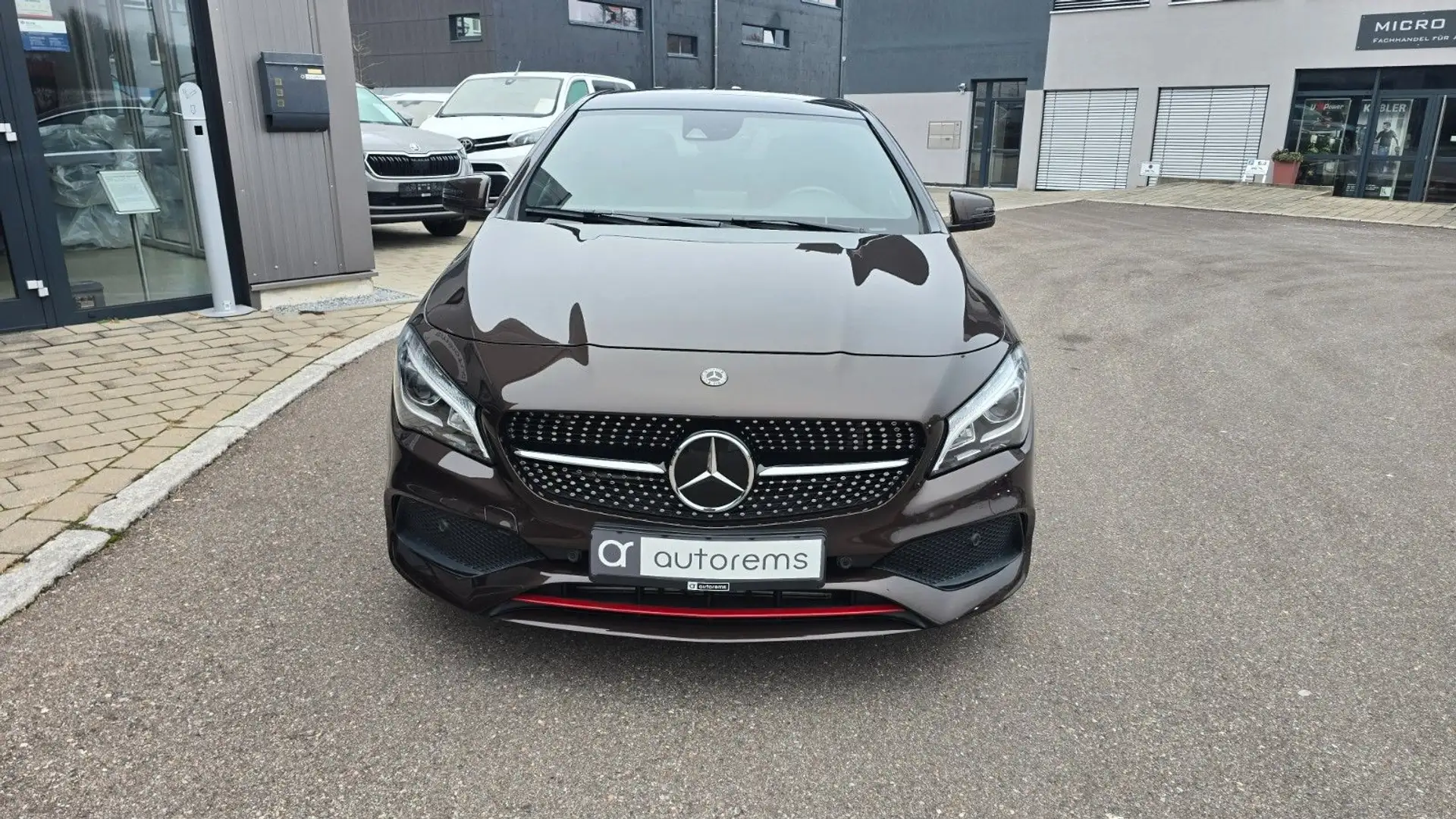 Mercedes-Benz CLA 250 4Matic Sport*AMG*PANO*ACC*AHK* Braun - 2