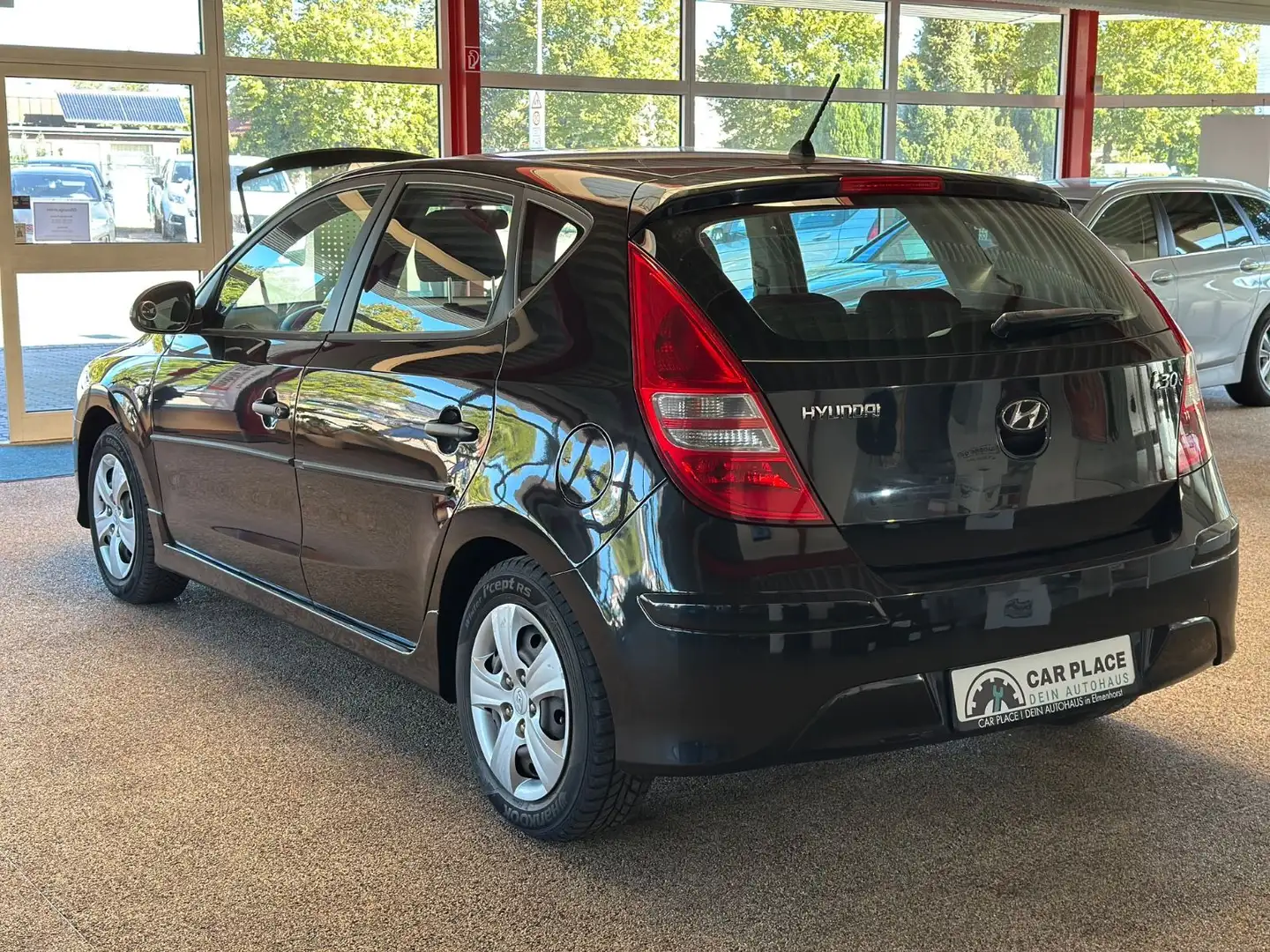 Hyundai i30 Classic Schwarz - 2