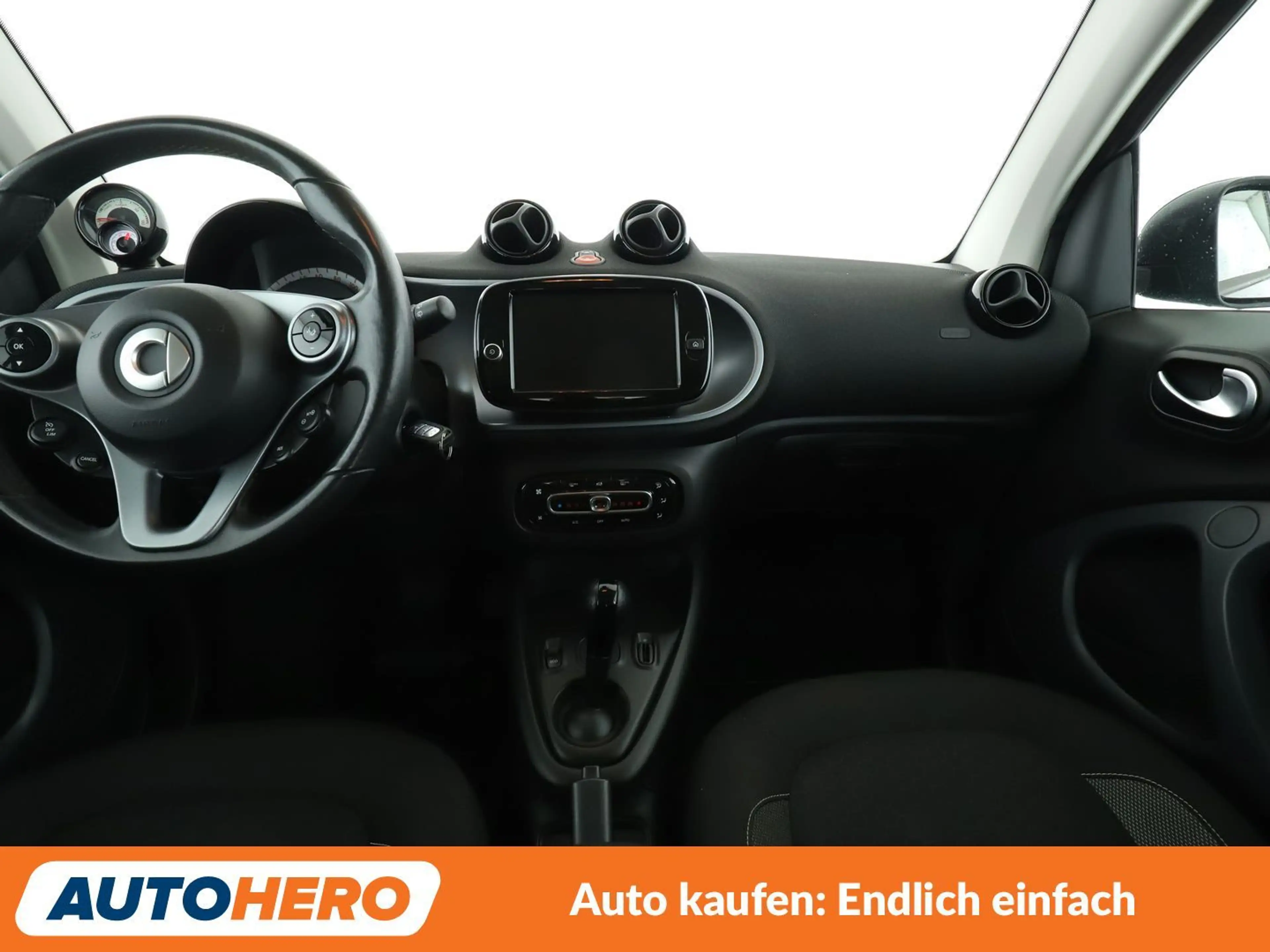smart forTwo electric drive 60 kW passion Aut.*TEMPO*PDC*SHZ* — photo 12