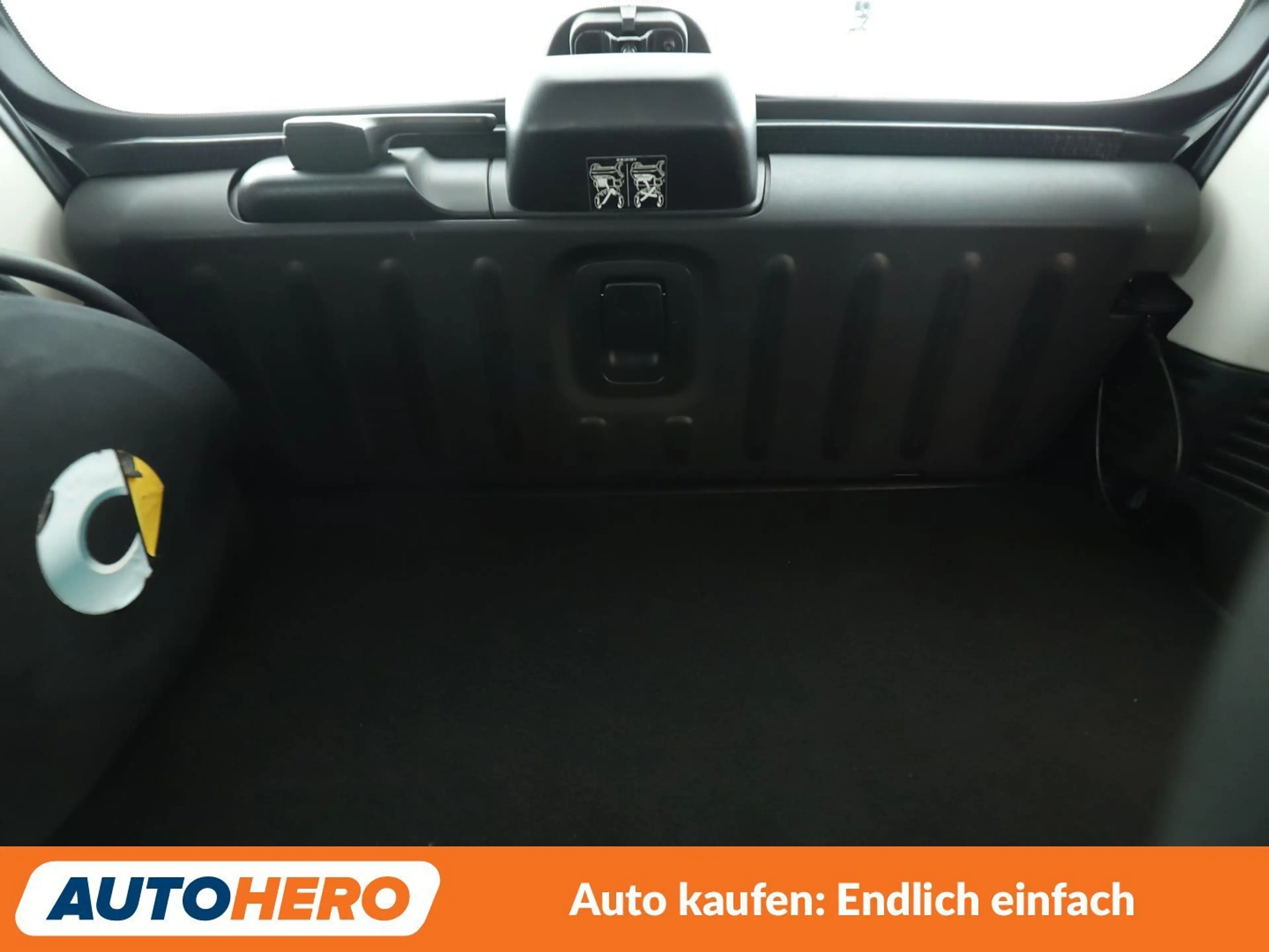 smart forTwo electric drive 60 kW passion Aut.*TEMPO*PDC*SHZ* — photo 15