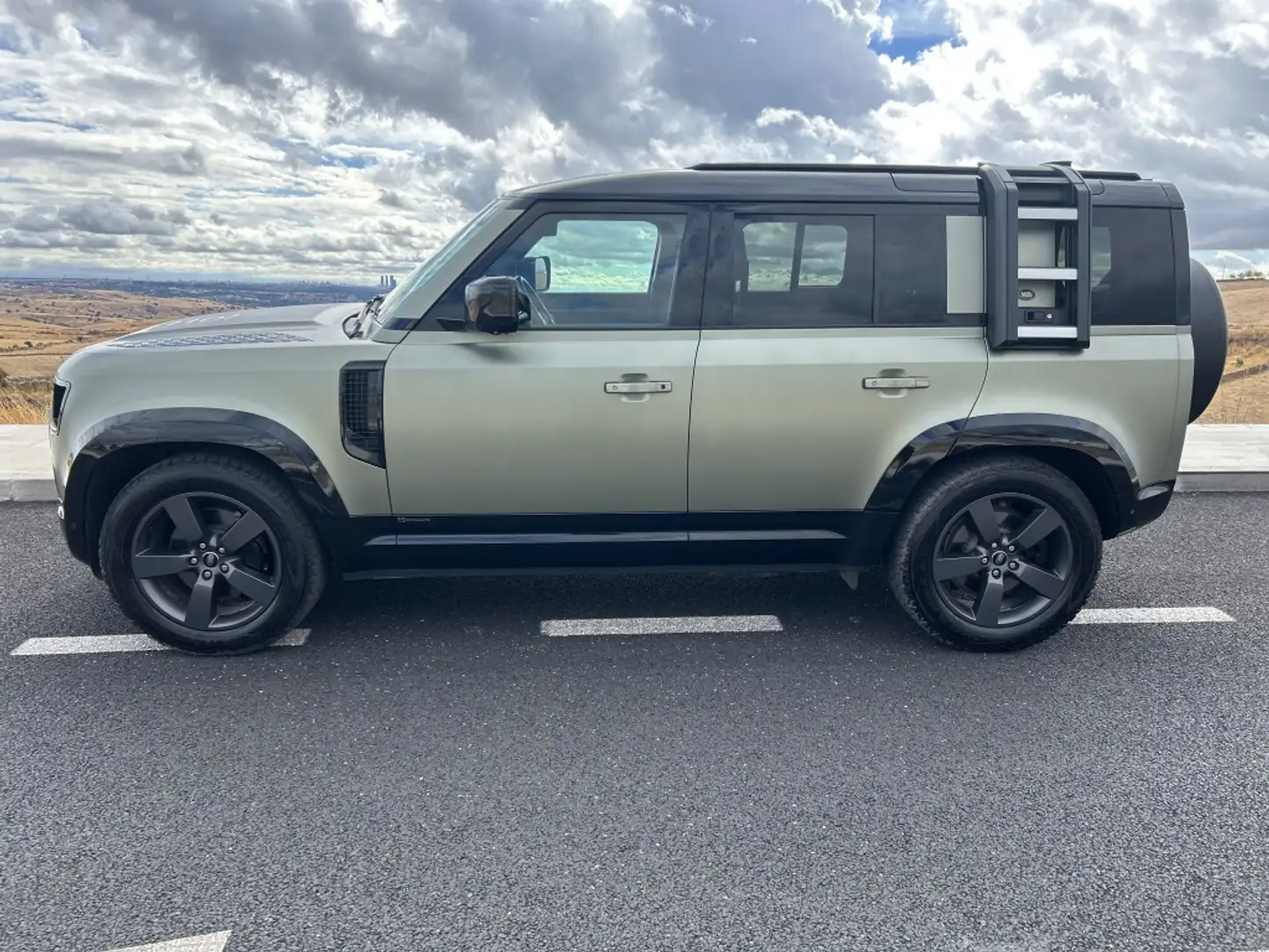 Land Rover Defender 110 3.0 I6 MHEV X-Dynamic HSE AWD Aut. 400 Verde - 2