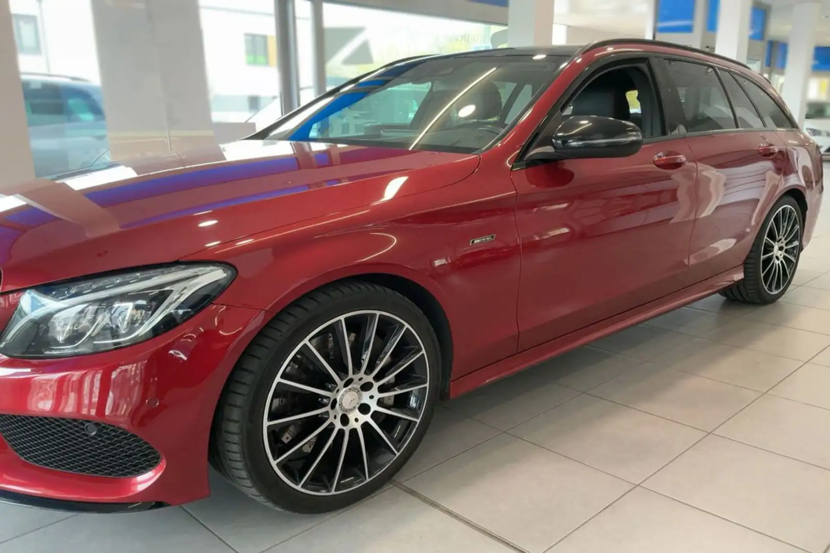 Mercedes-Benz C 43 AMG Estate 4Matic 7G Plus Rojo - 2