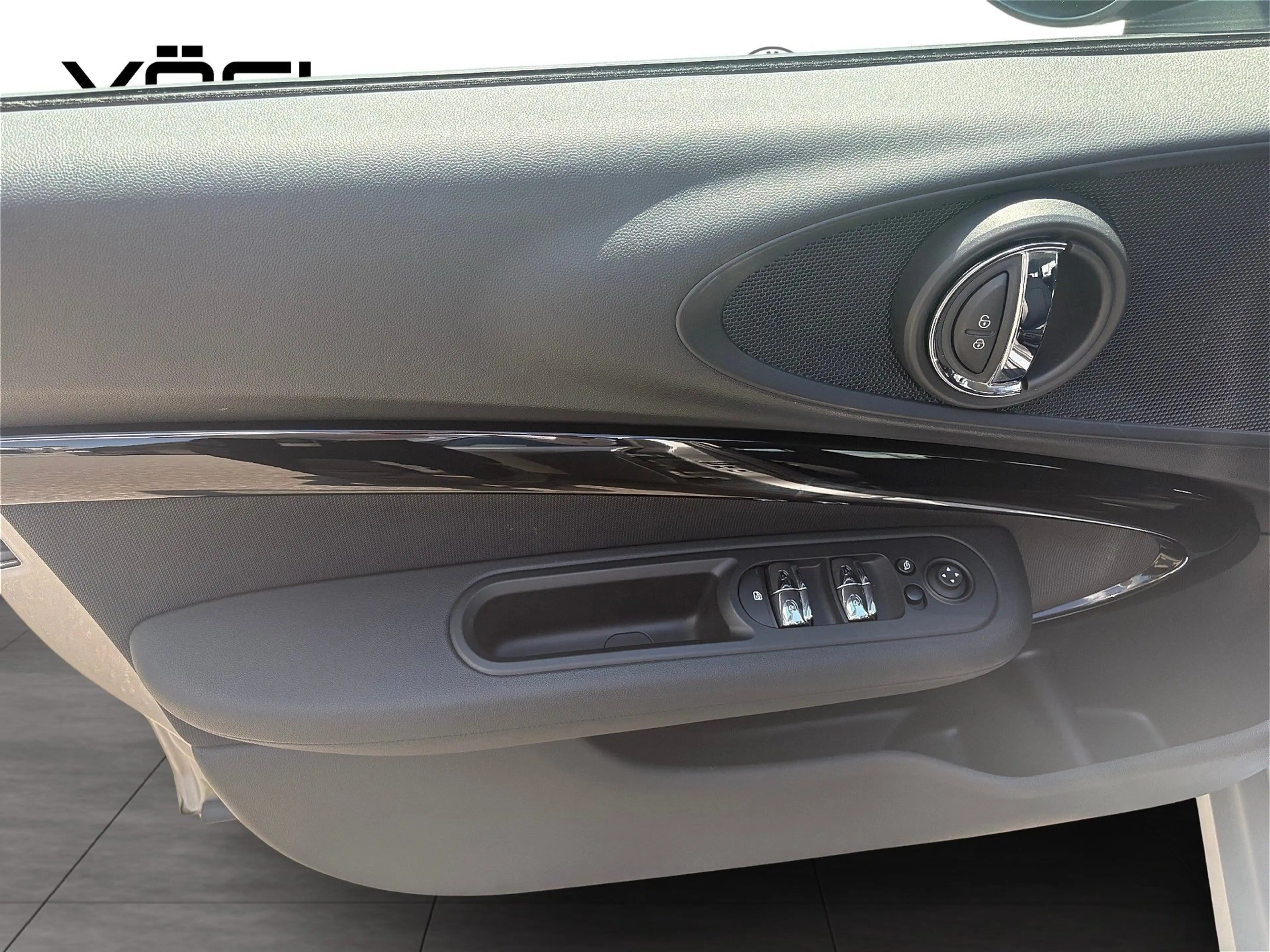 MINI Cooper Clubman Classic Trim LED Tempomat — photo 10