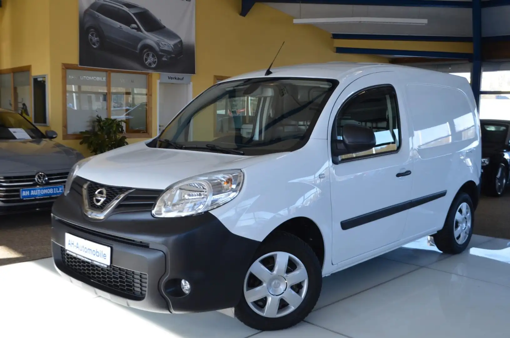 Nissan NV250 L1H1 / 2,0t / Comfort / TÜV NEU Weiß - 1