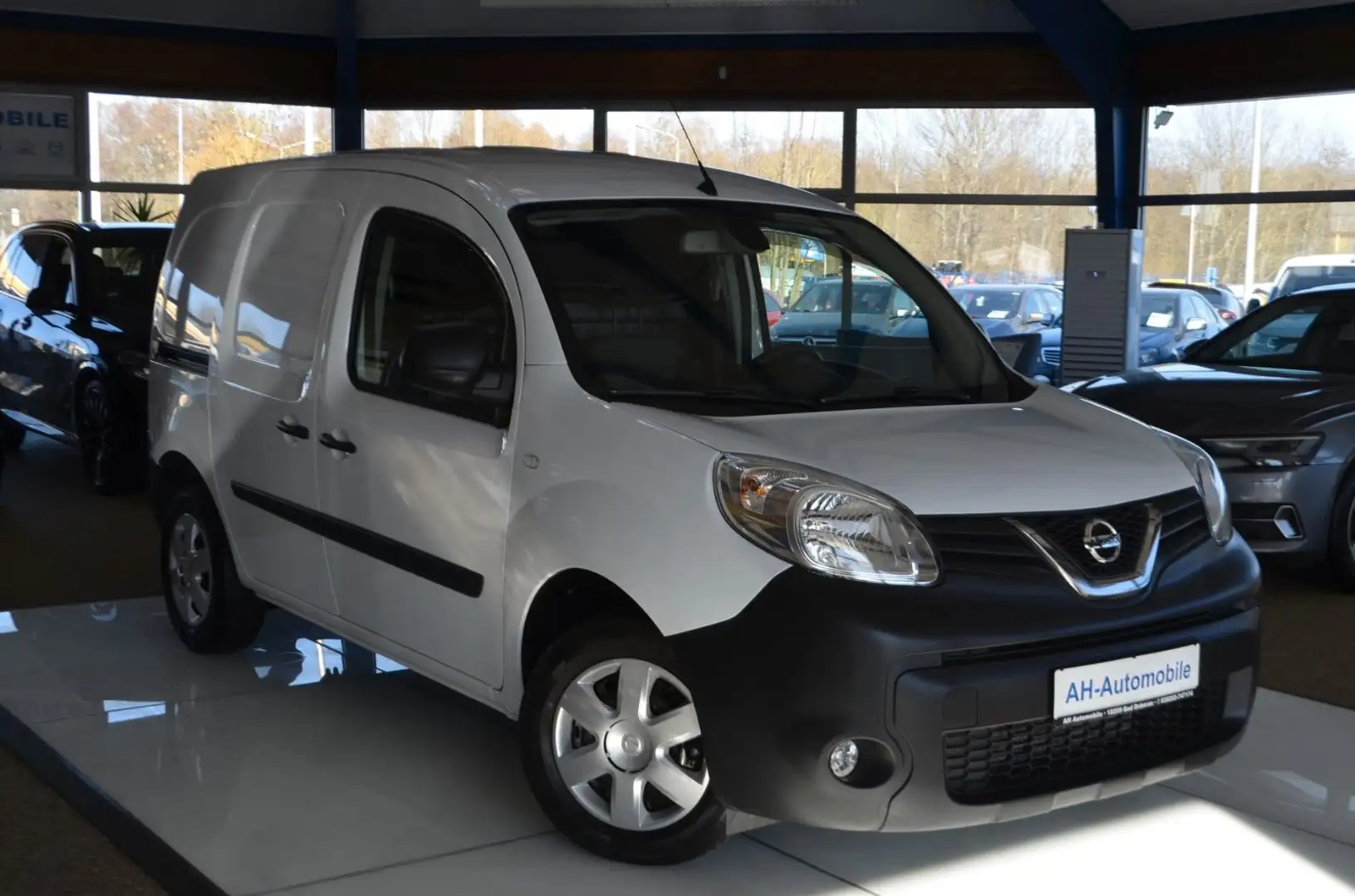 Nissan NV250 L1H1 / 2,0t / Comfort / TÜV NEU Weiß - 2