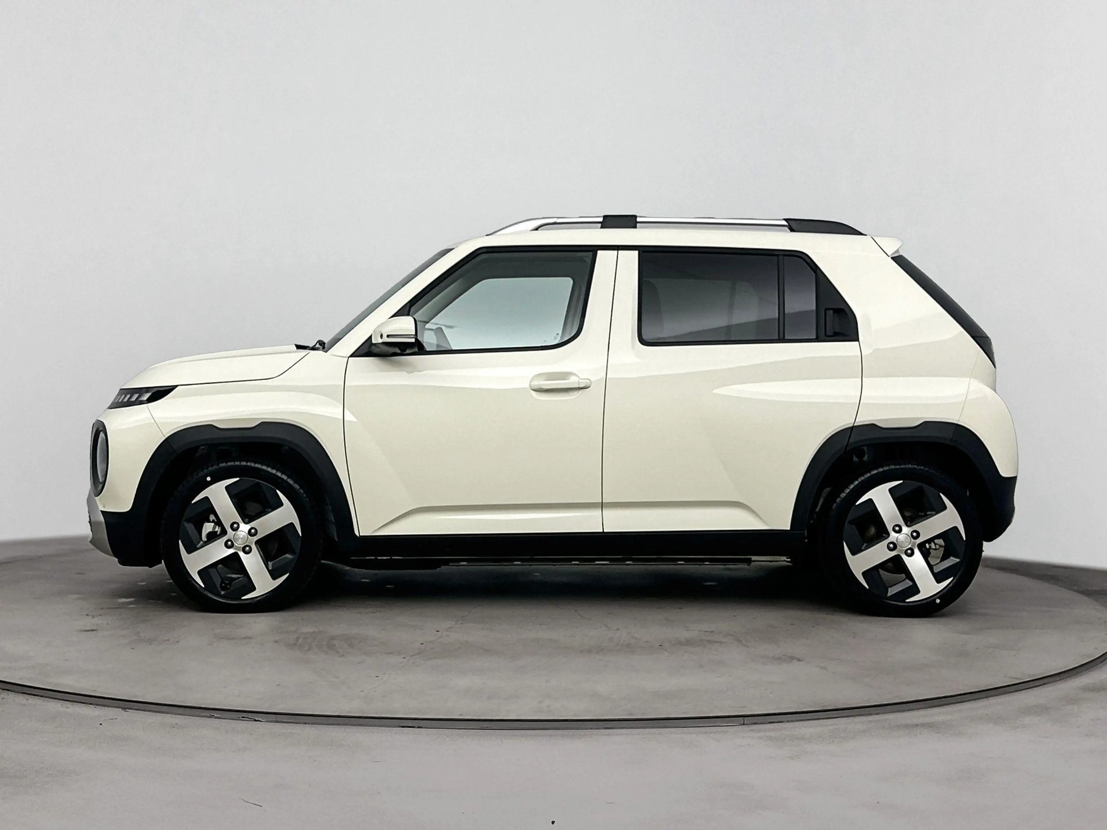 Hyundai Inster Evolve + W & T 49 kWh | Nieuw | Direct leverbaar! — photo 3