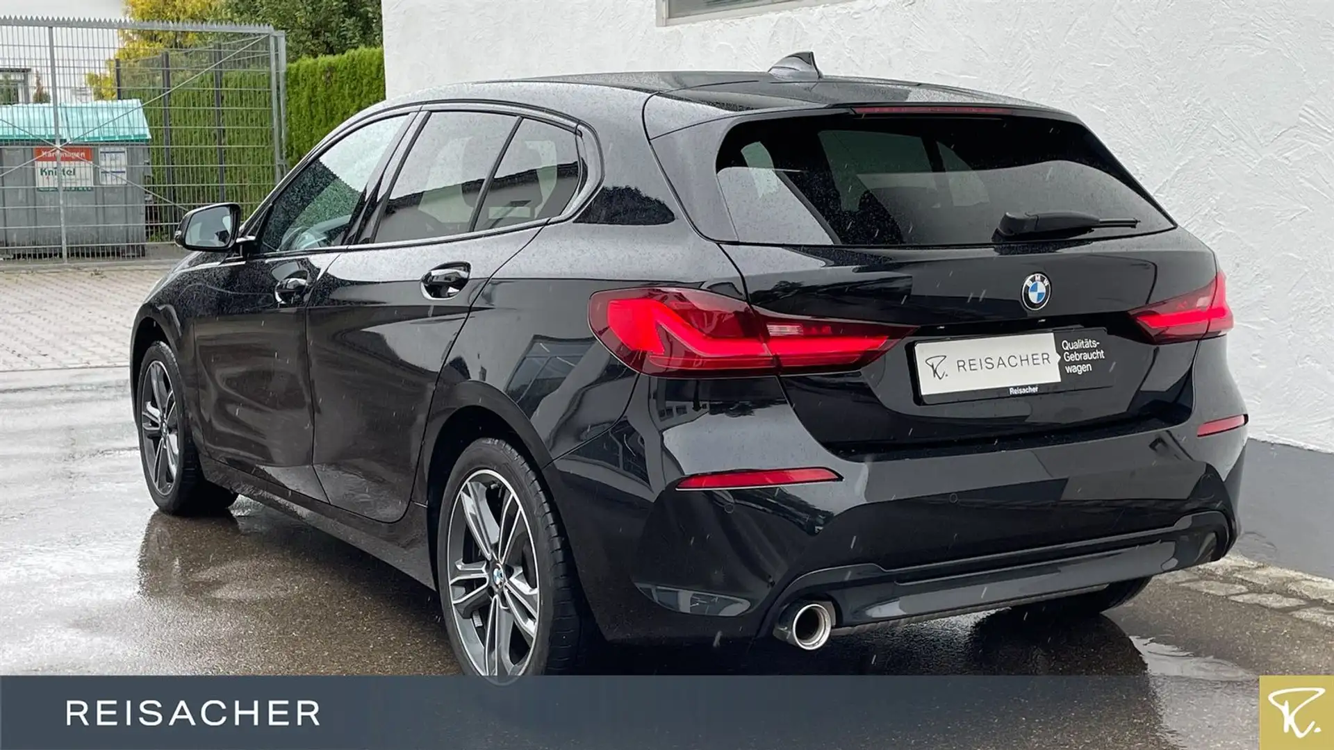 BMW 118 i Sport-Line LCProf FLA Hifi SH Tempomat Schwarz - 2