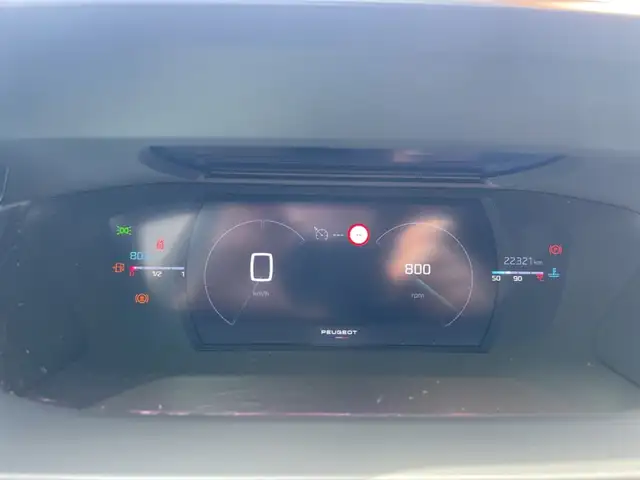 Peugeot 208 view 15