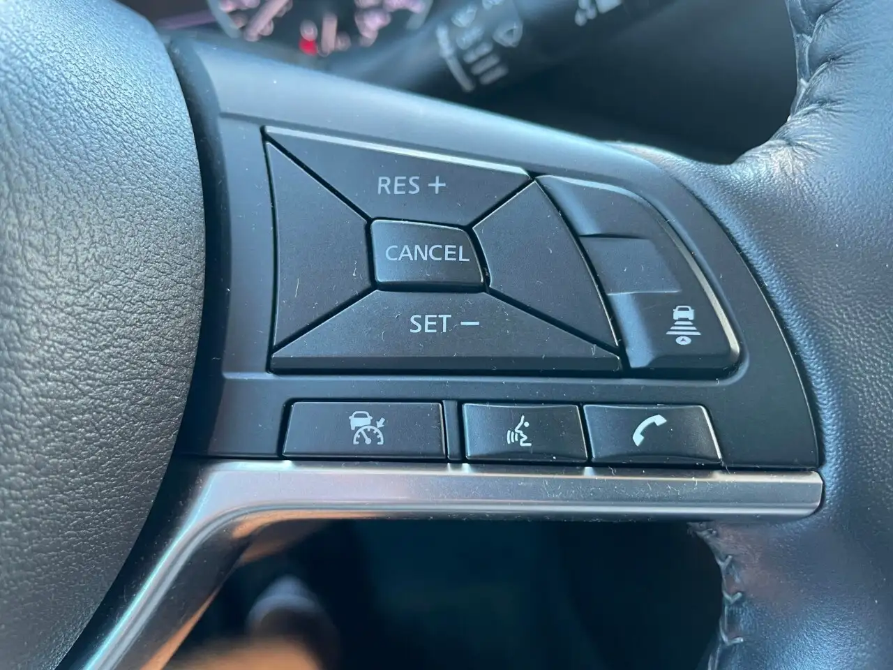 Nissan Sentra снимка Nissan Sentra