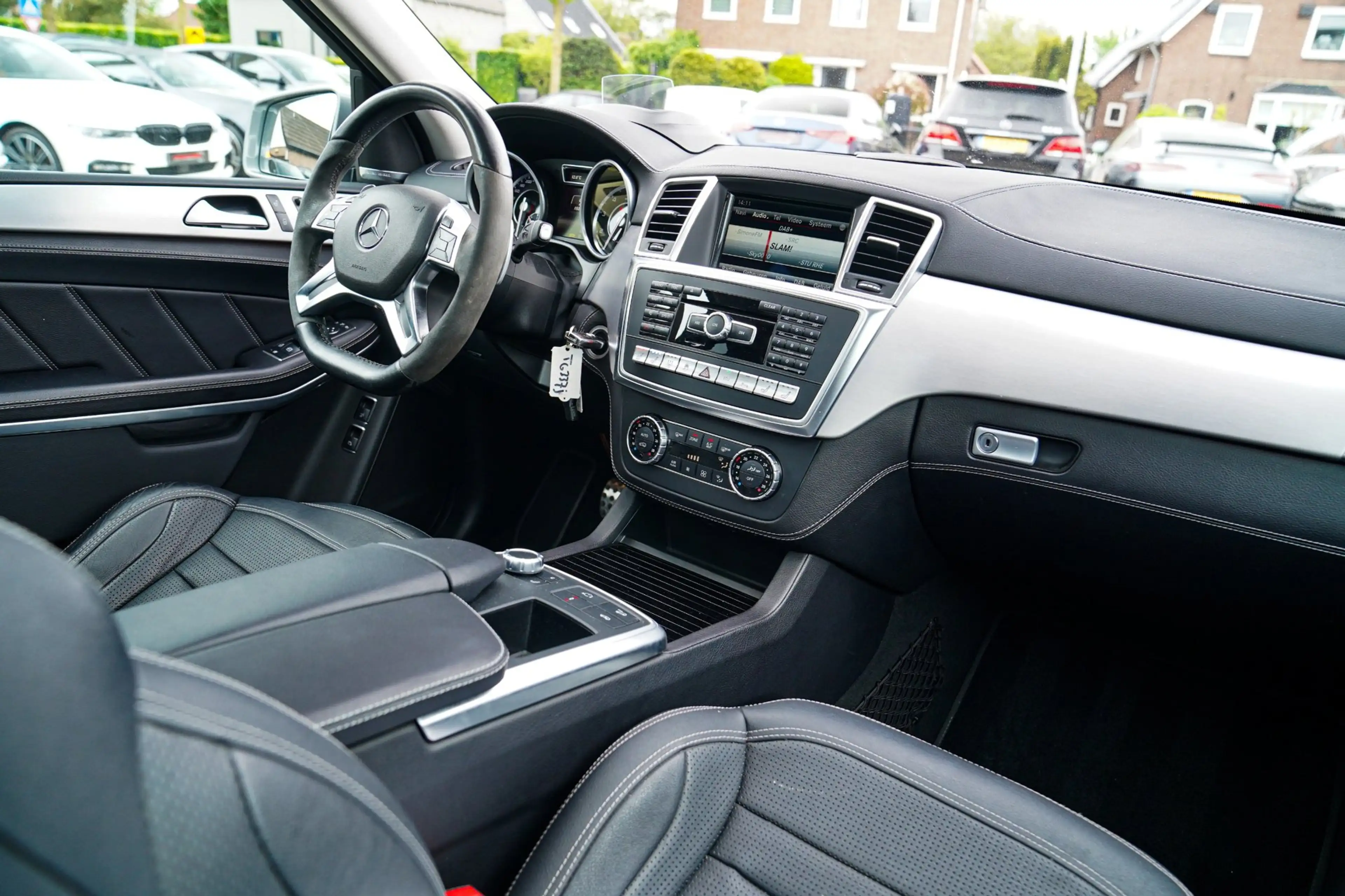 Mercedes-Benz GL 63 AMG 4MATIC - Stoelverwarming/Verkoeling | Elektrische — photo 49