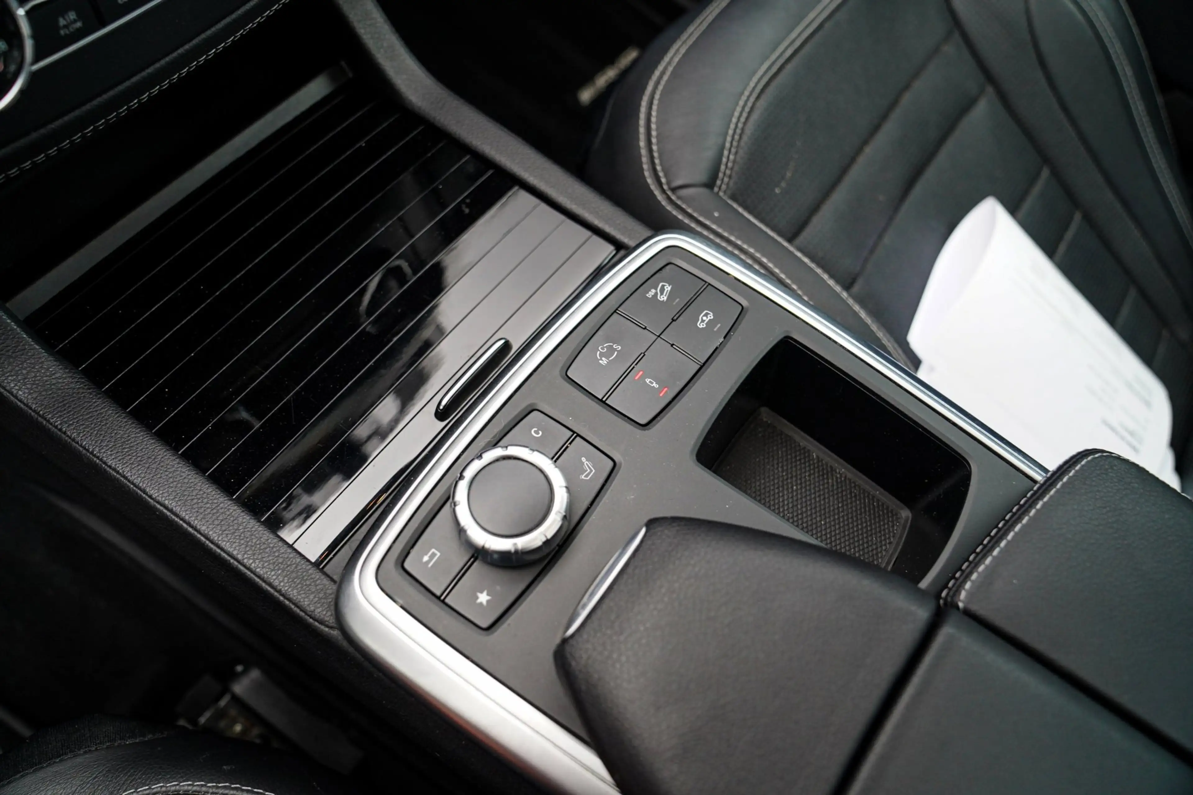 Mercedes-Benz GL 63 AMG 4MATIC - Stoelverwarming/Verkoeling | Elektrische — photo 43