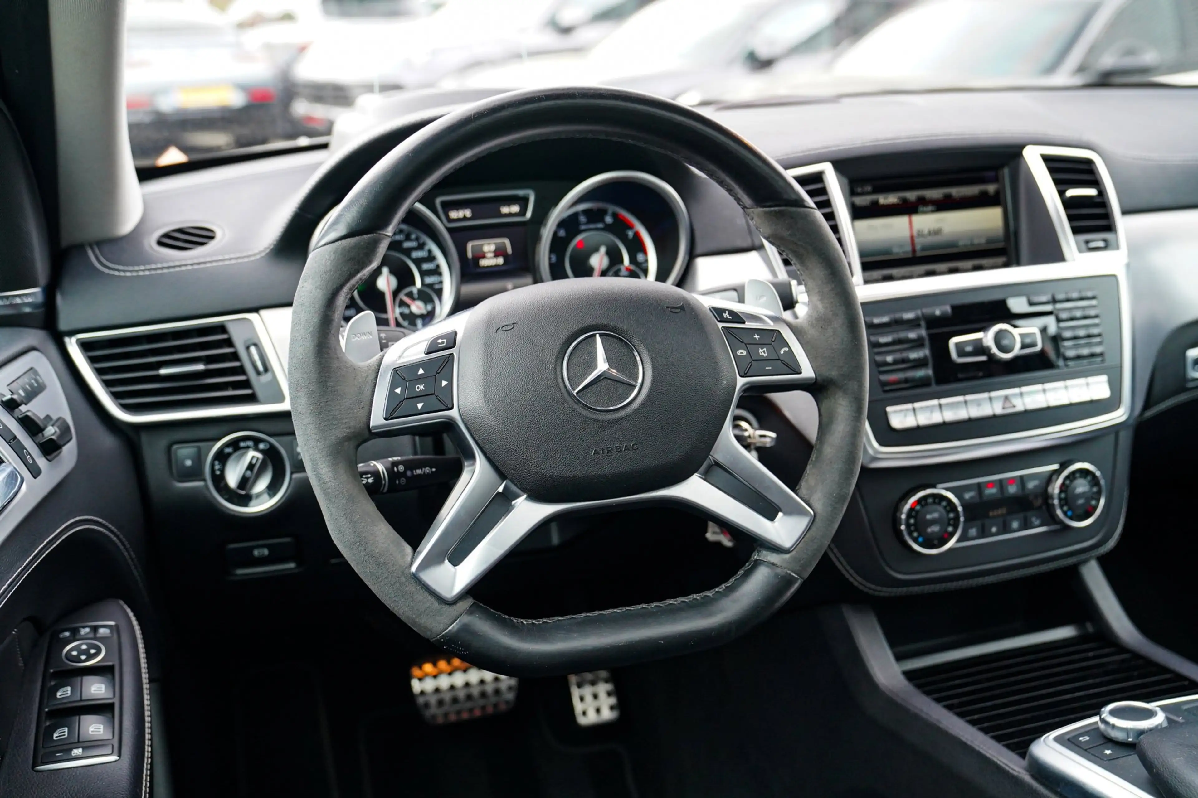 Mercedes-Benz GL 63 AMG 4MATIC - Stoelverwarming/Verkoeling | Elektrische — photo 39