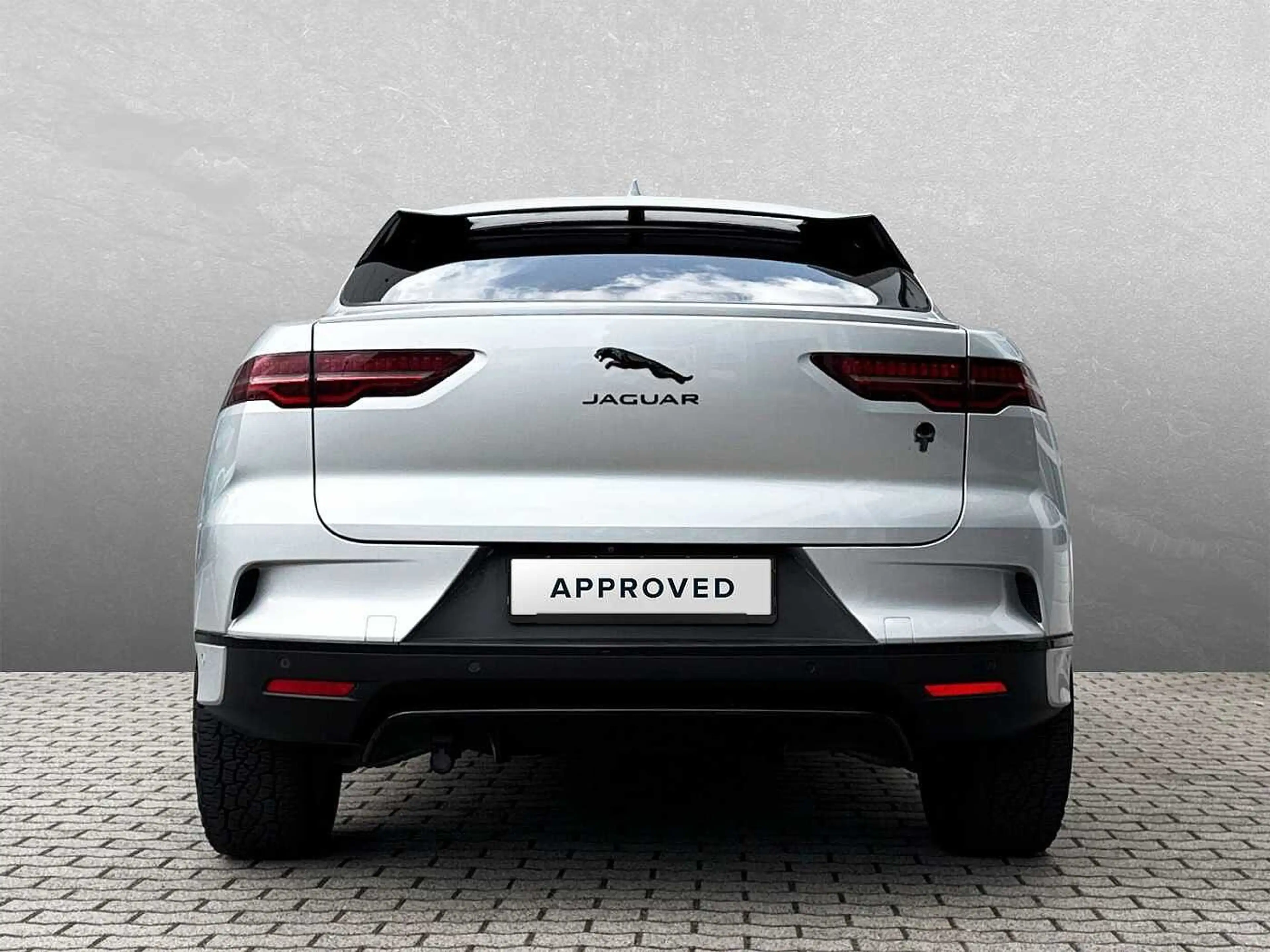 Jaguar I-Pace EV400 AWD HSE — photo 7