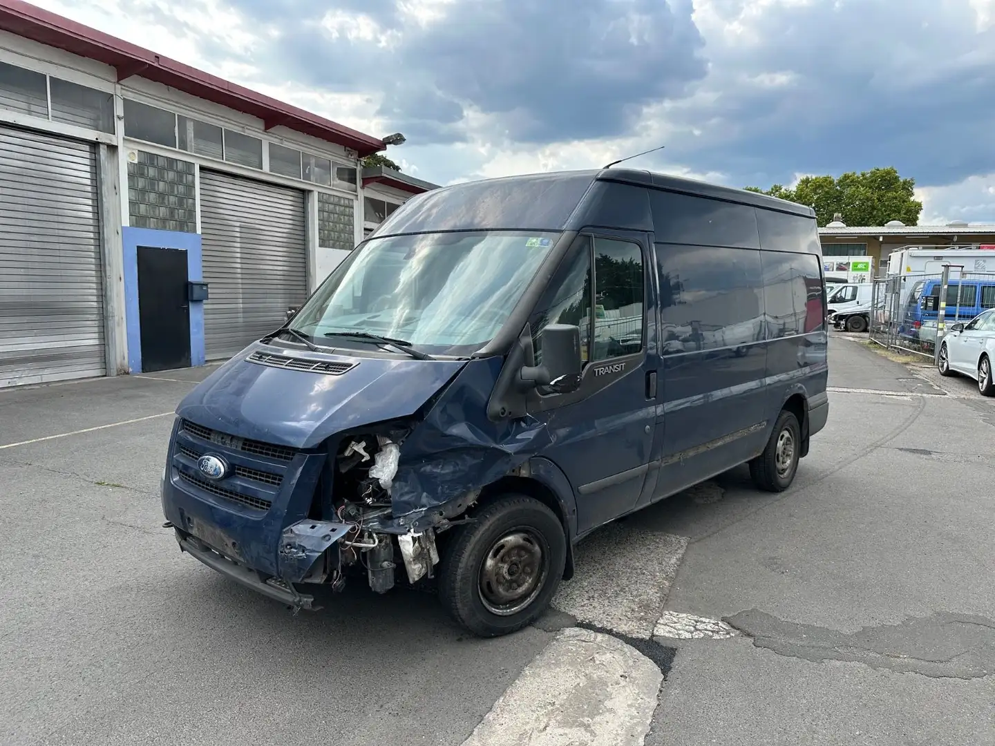Ford Transit Kasten FT 300 M Trend LKW Bleu - 2