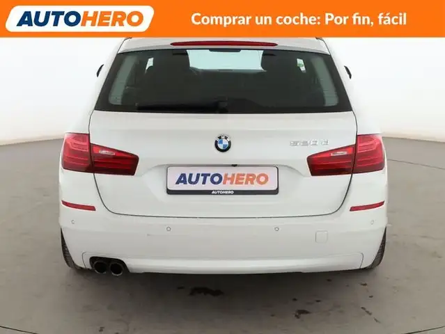 BMW 5 Series view 5