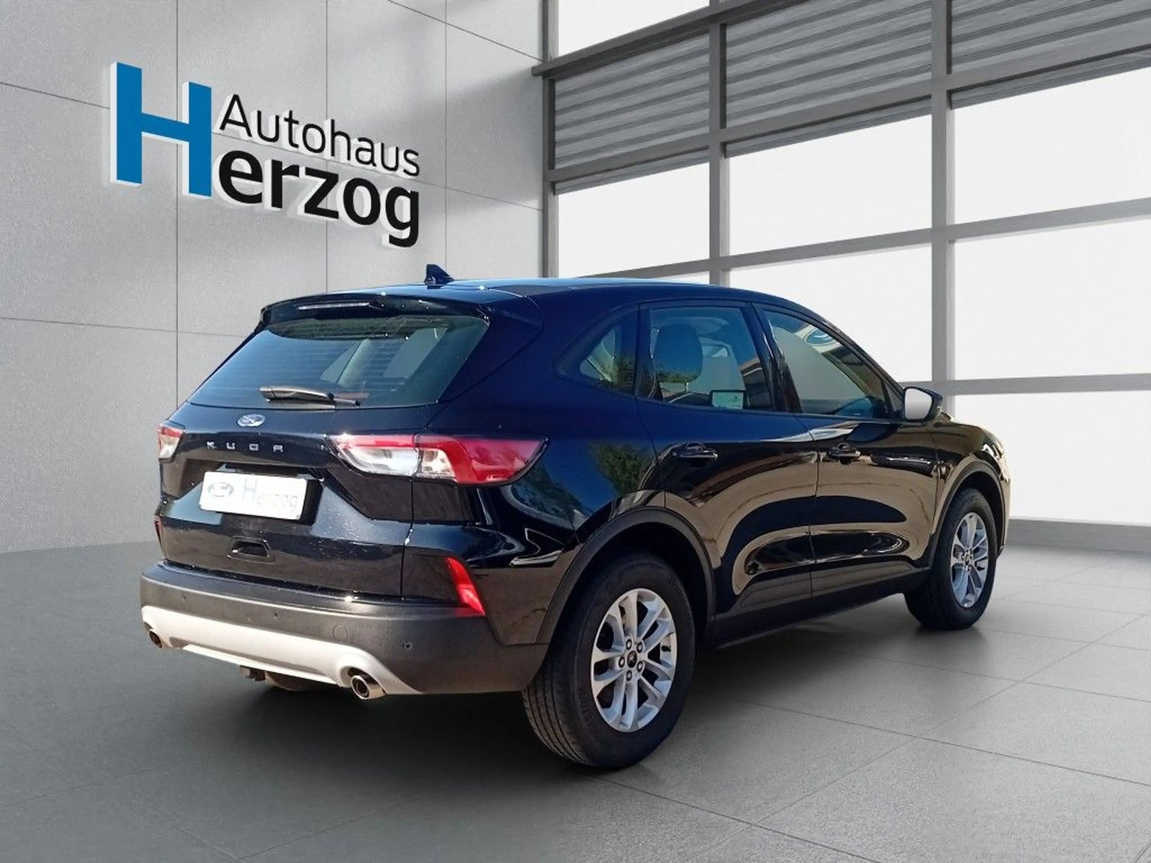 Ford Kuga 1.5 EcoBoost COOL&CONNECT — photo 5