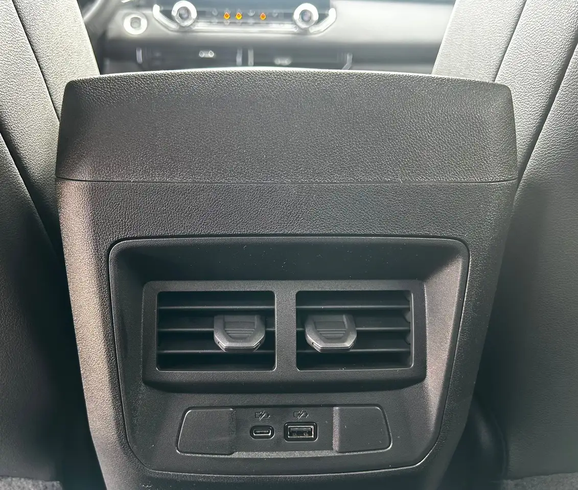 GMC Canyon photo GMC Canyon