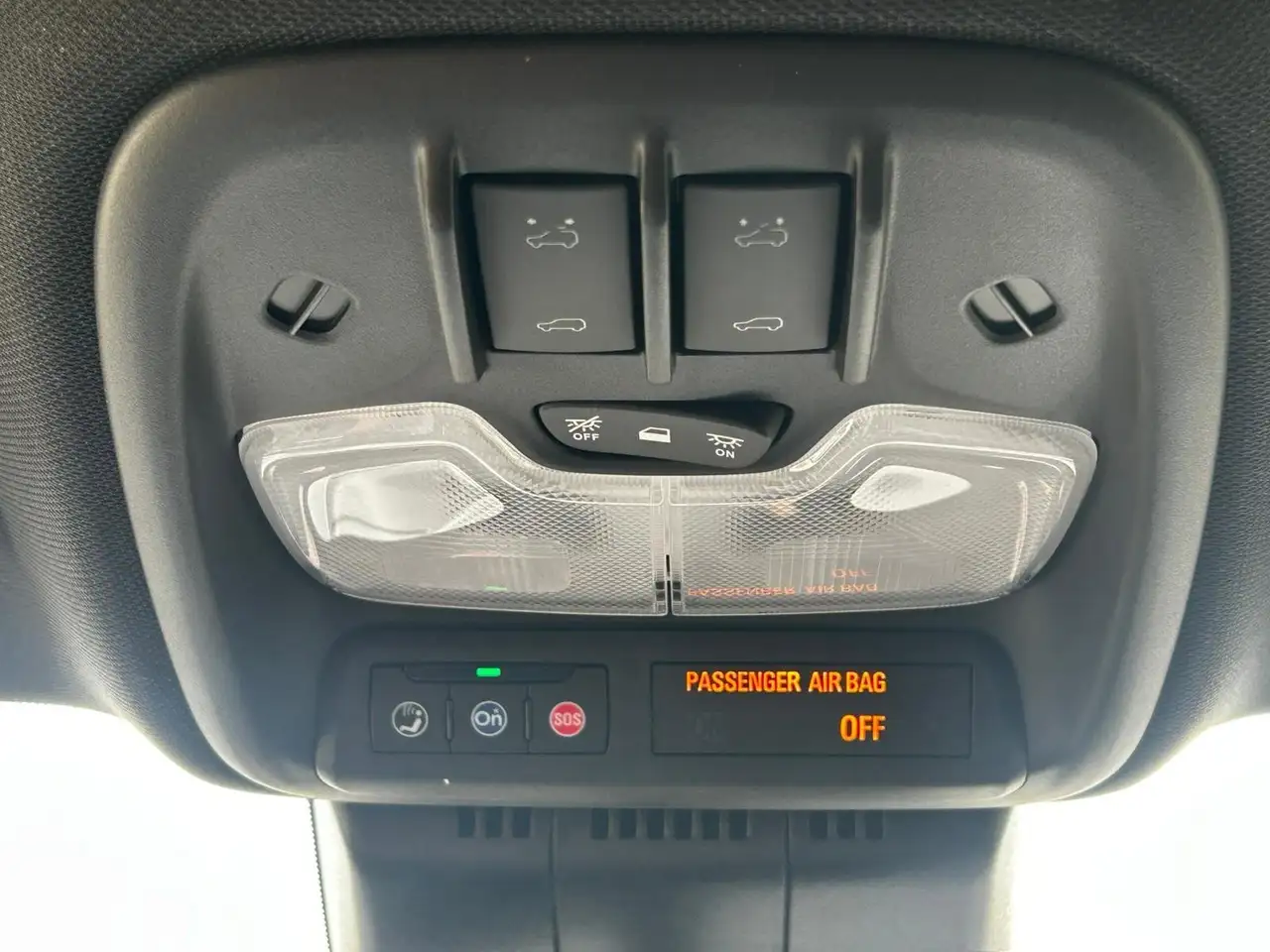 GMC Canyon photo GMC Canyon