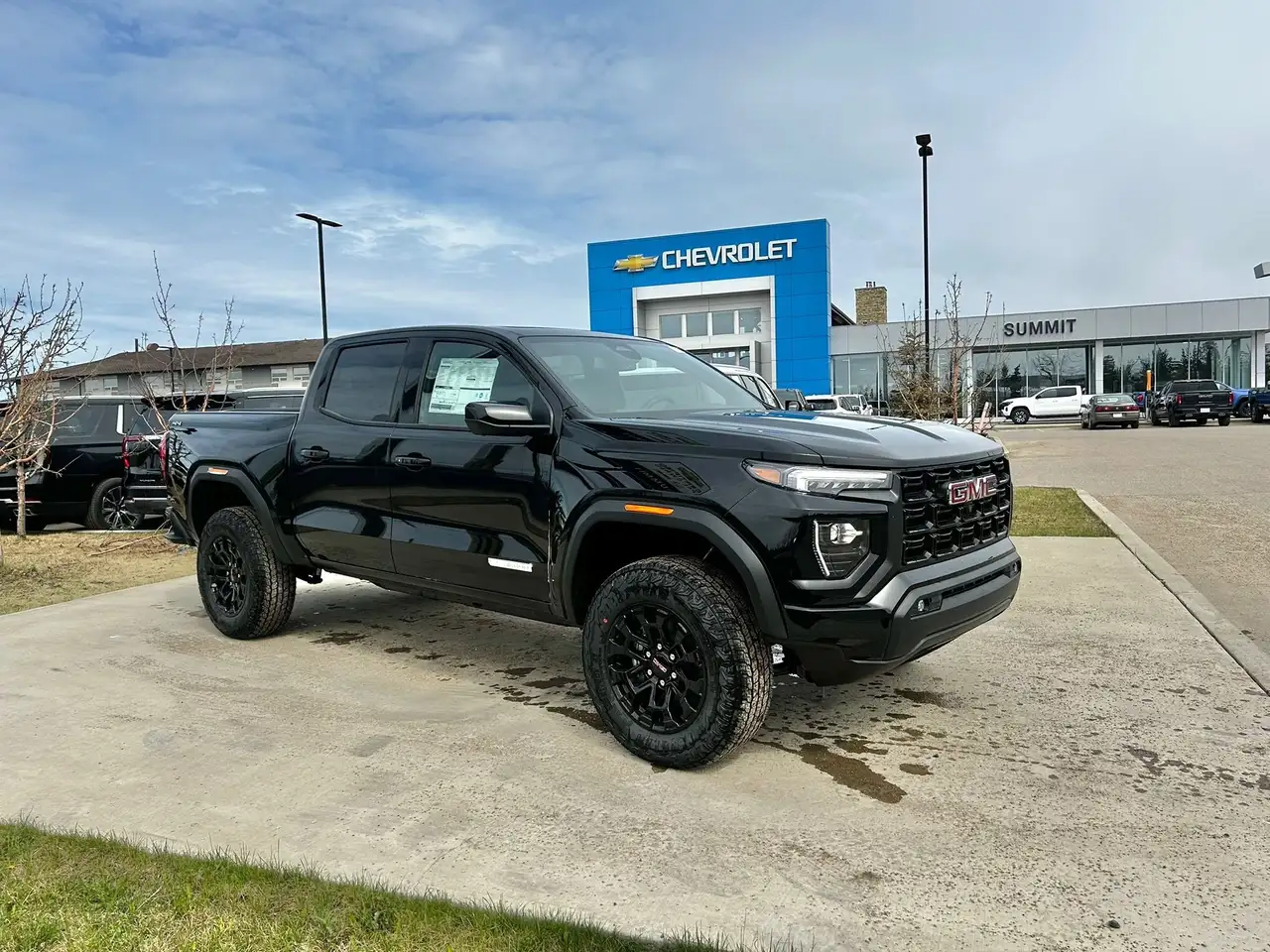 GMC Canyon photo GMC Canyon