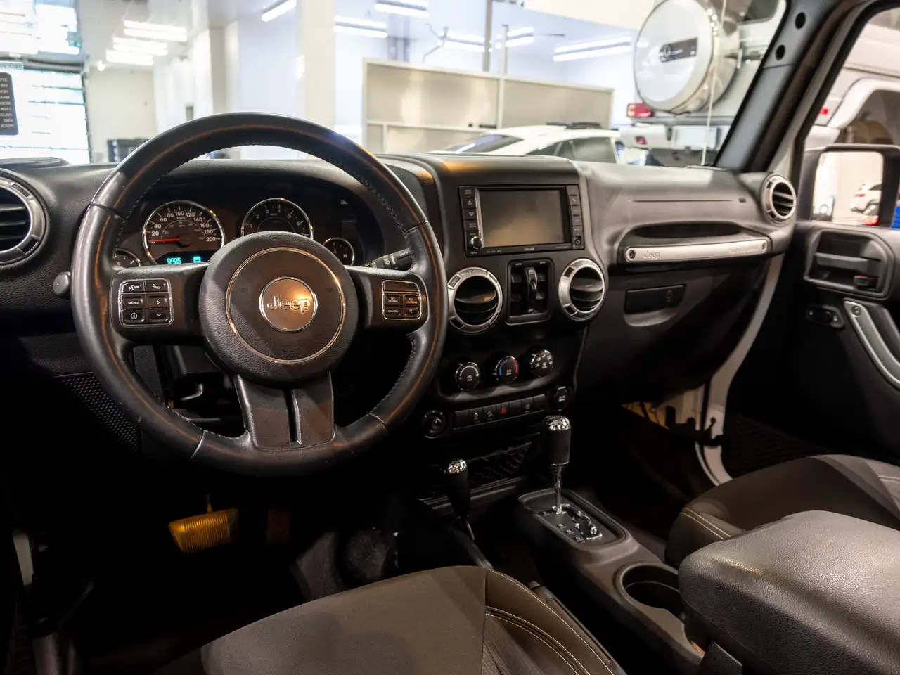Jeep Wrangler снимка Jeep Wrangler