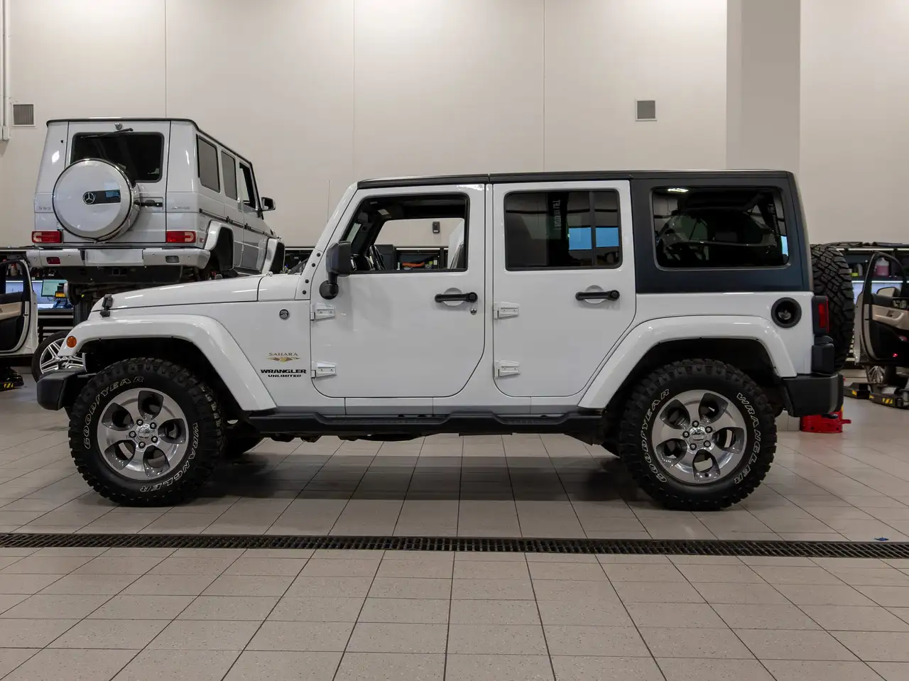 Jeep Wrangler снимка Jeep Wrangler